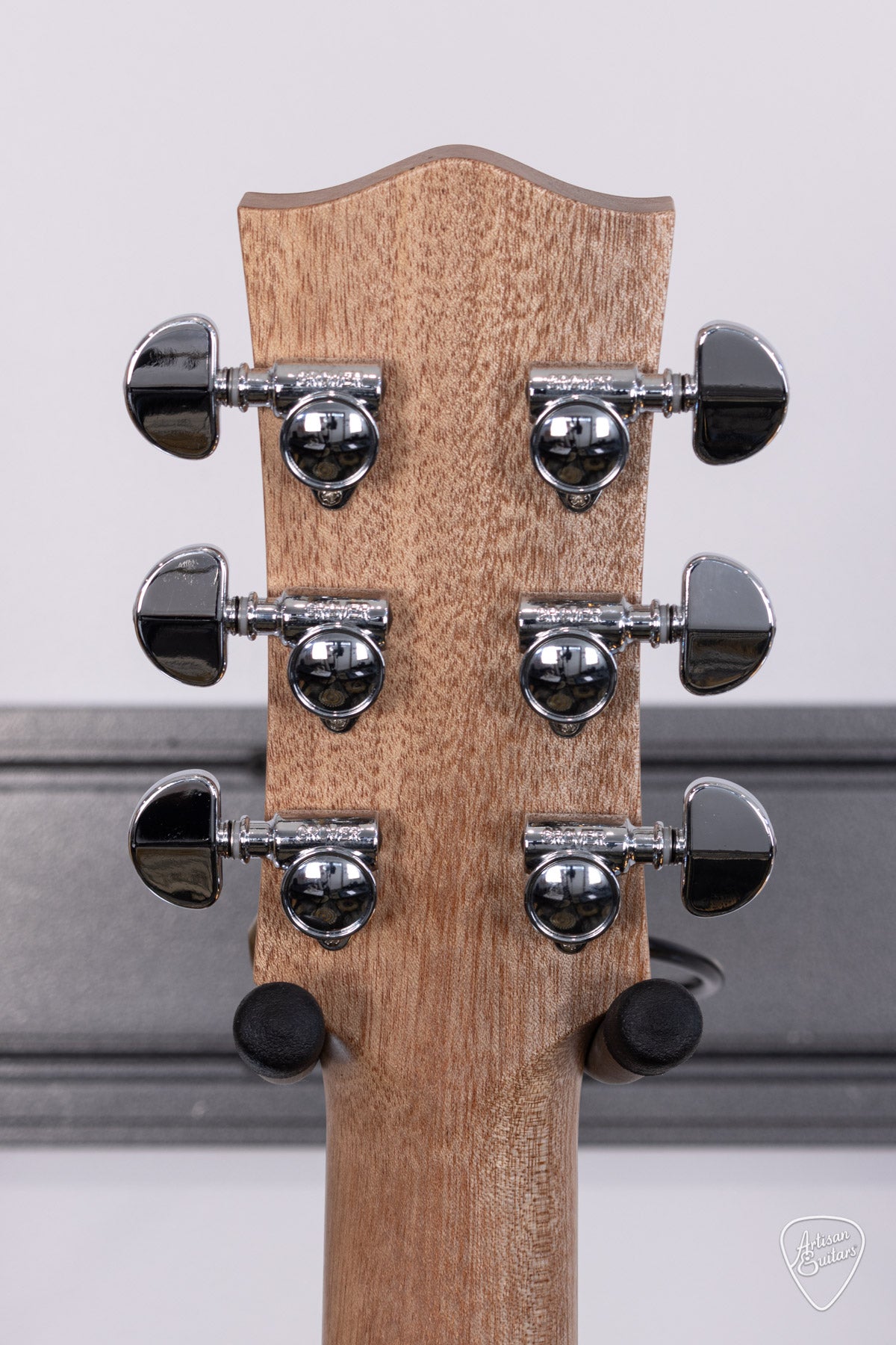 Maton Guitars All-Blackwood EBW-808C Cutaway - 16457