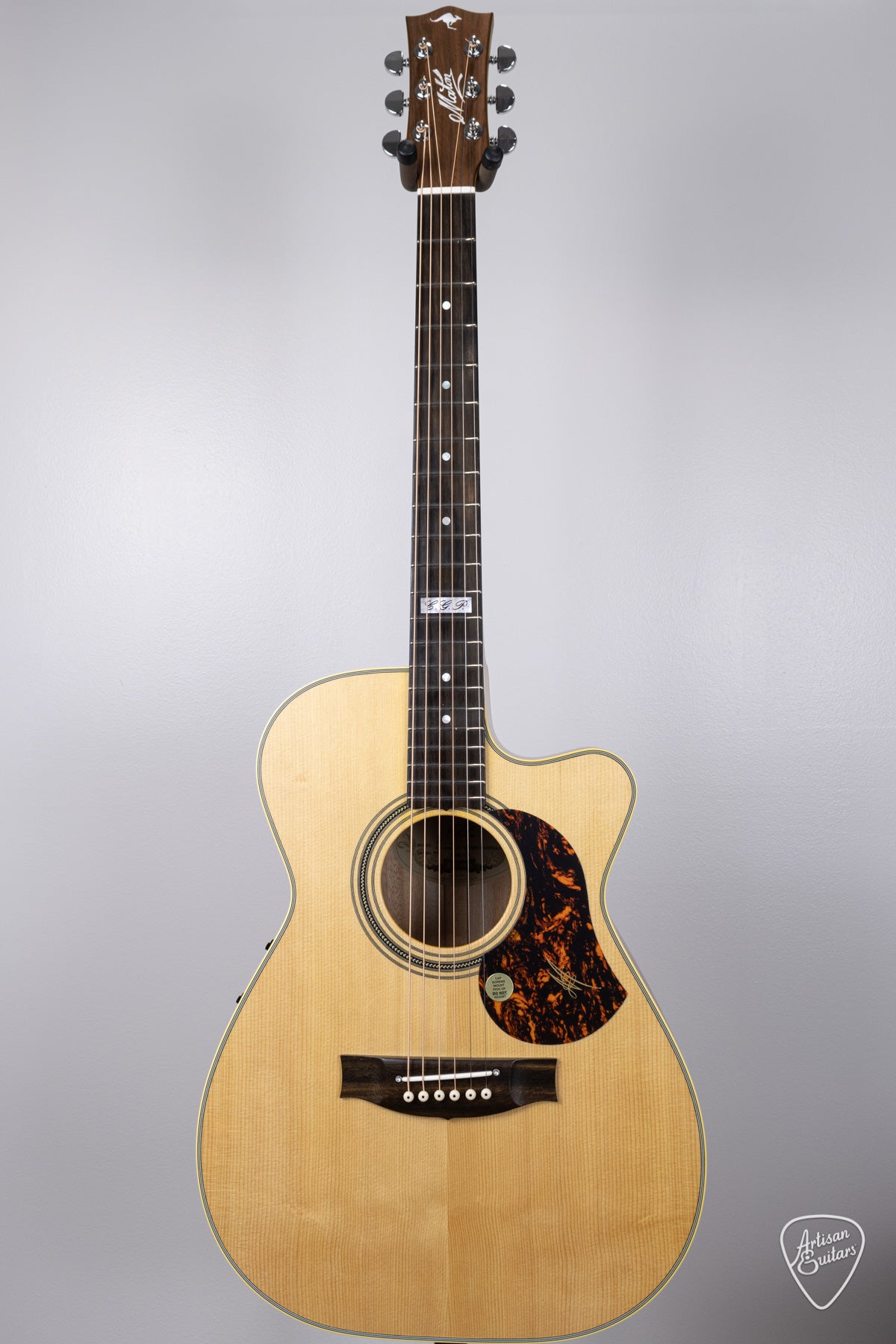 Maton Guitars EBG-808-TEC Tommy Emmanuel Cutaway - 16504