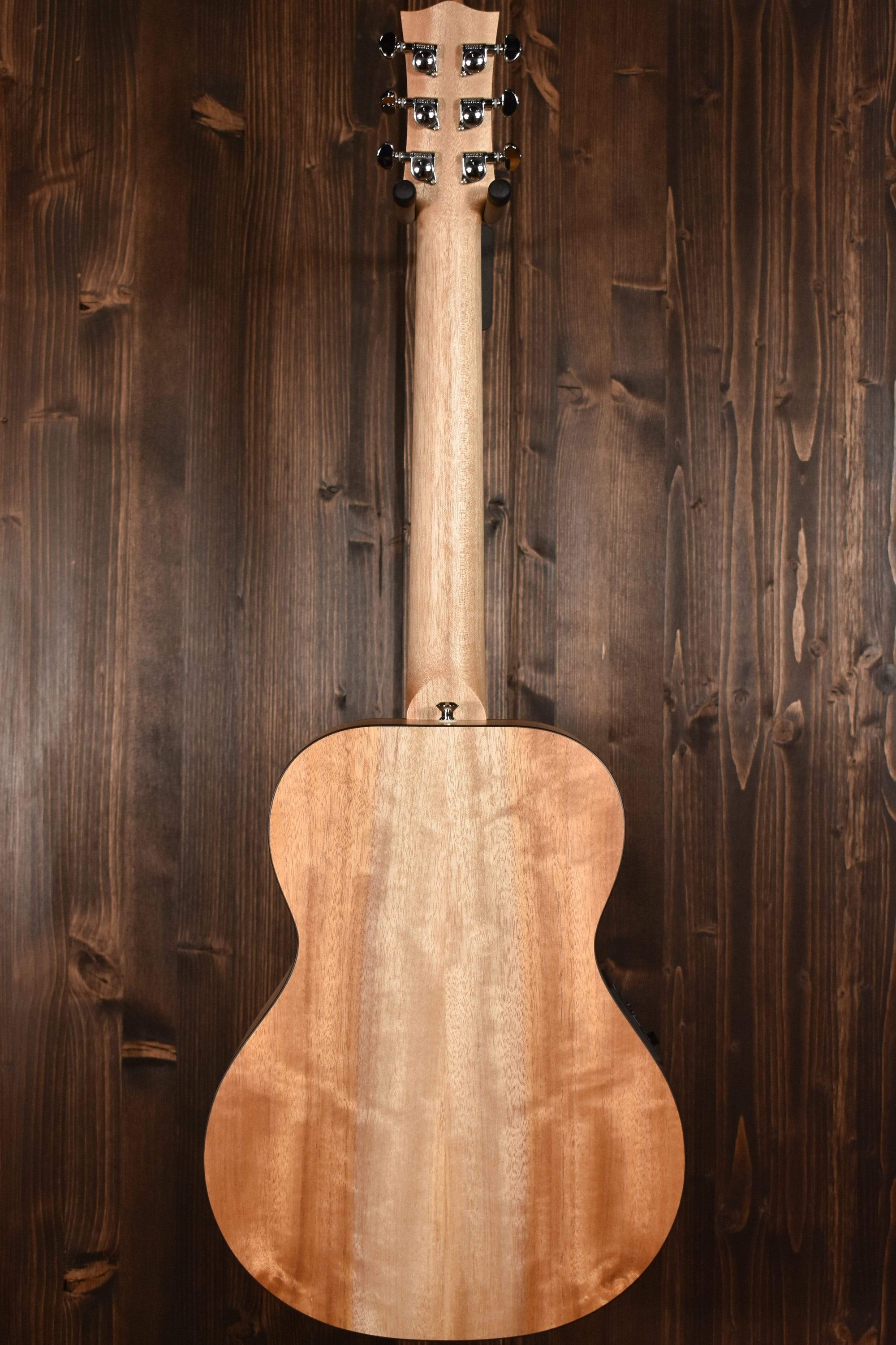 Maton Guitars EM6 Mini - 14572 - Artisan Guitars