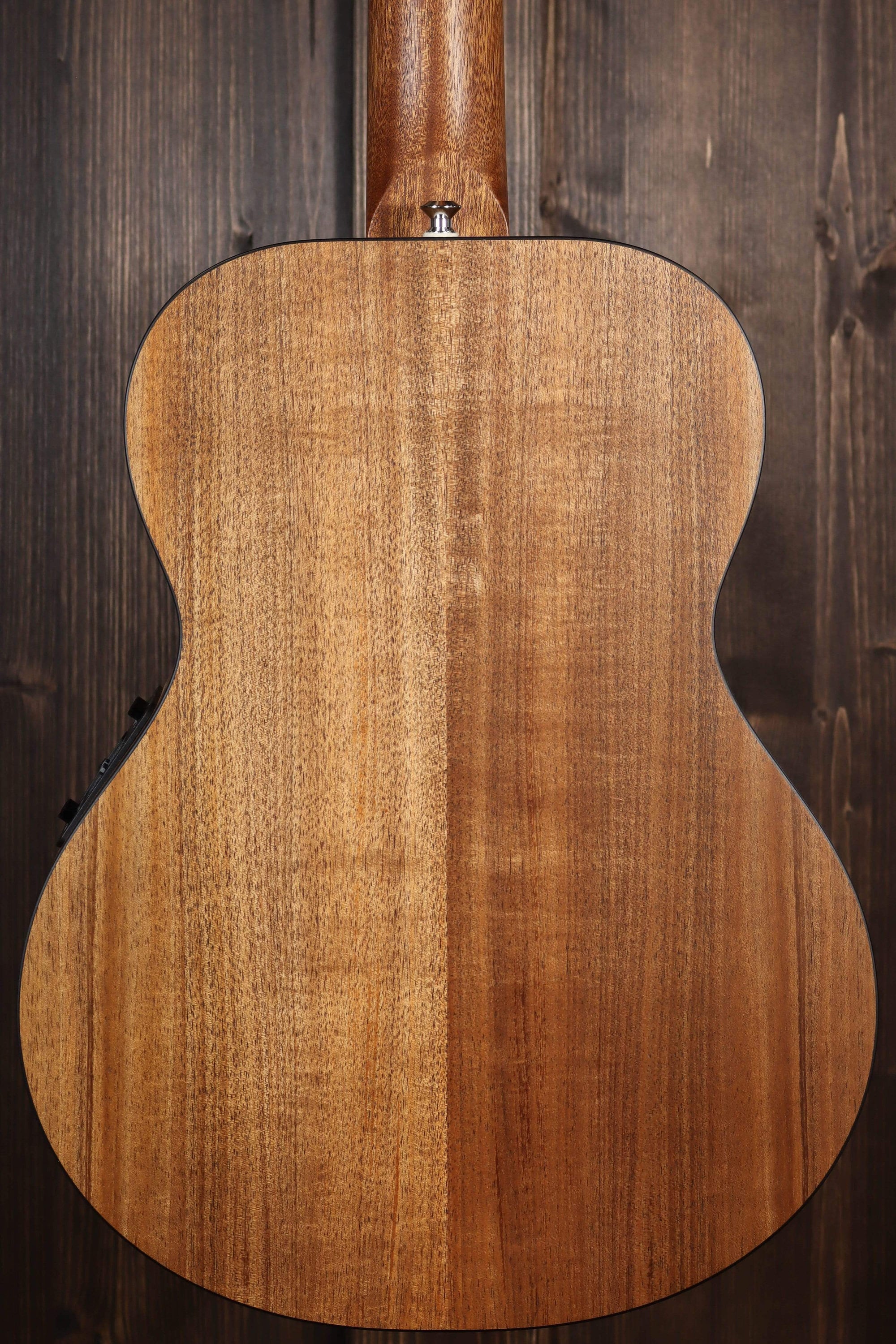 Maton Guitars EMBW Mini Left-Handed - 14346 - Artisan Guitars