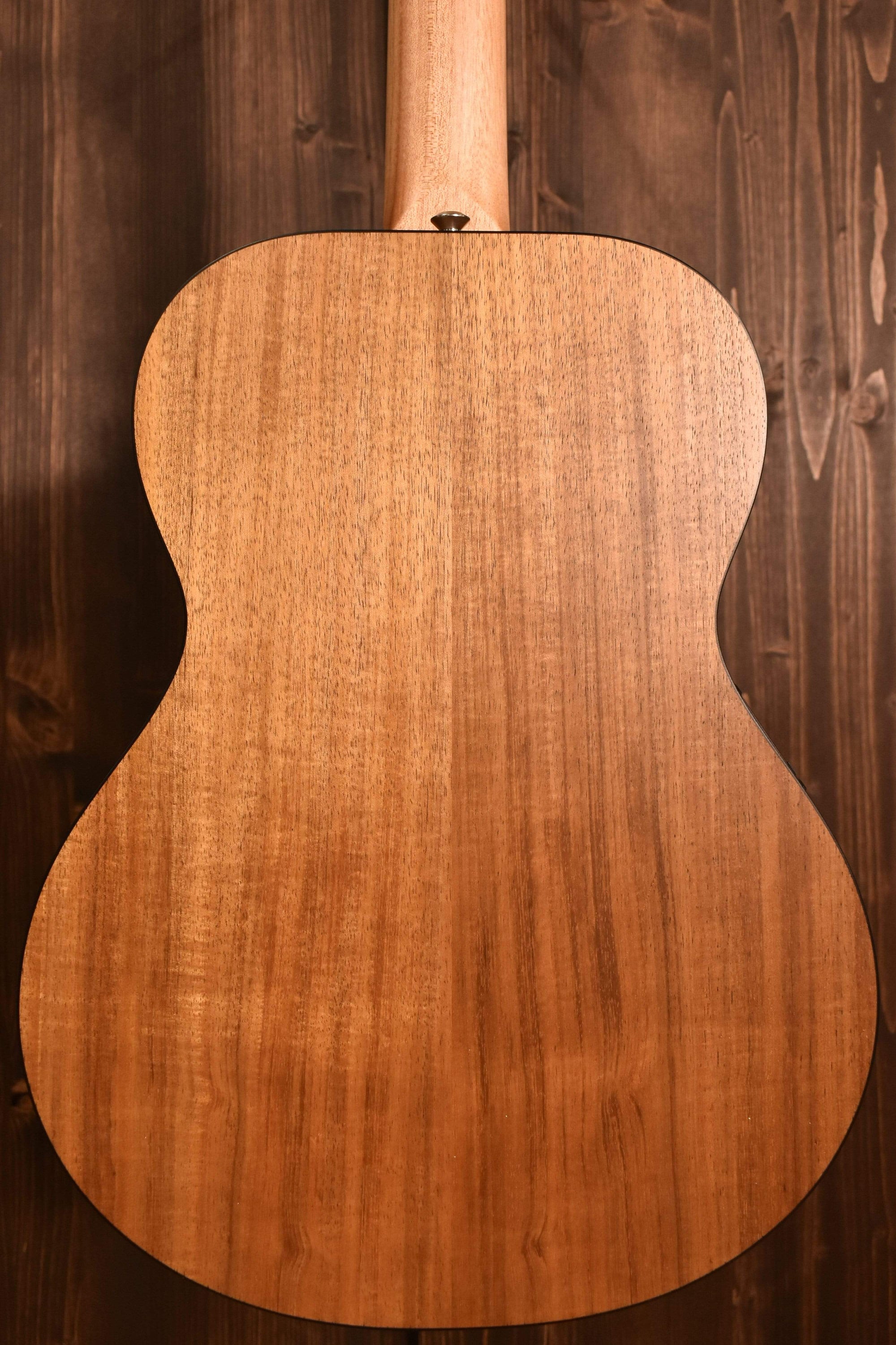 Maton Guitars EMBW6 Mini - 14342 - Artisan Guitars