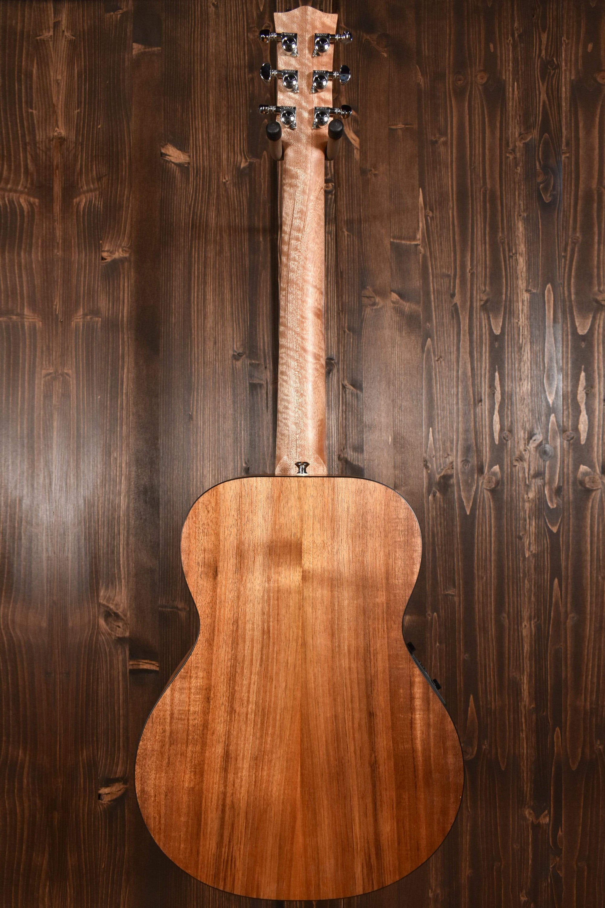 Maton Guitars EMBW6 Mini - 14571 - Artisan Guitars