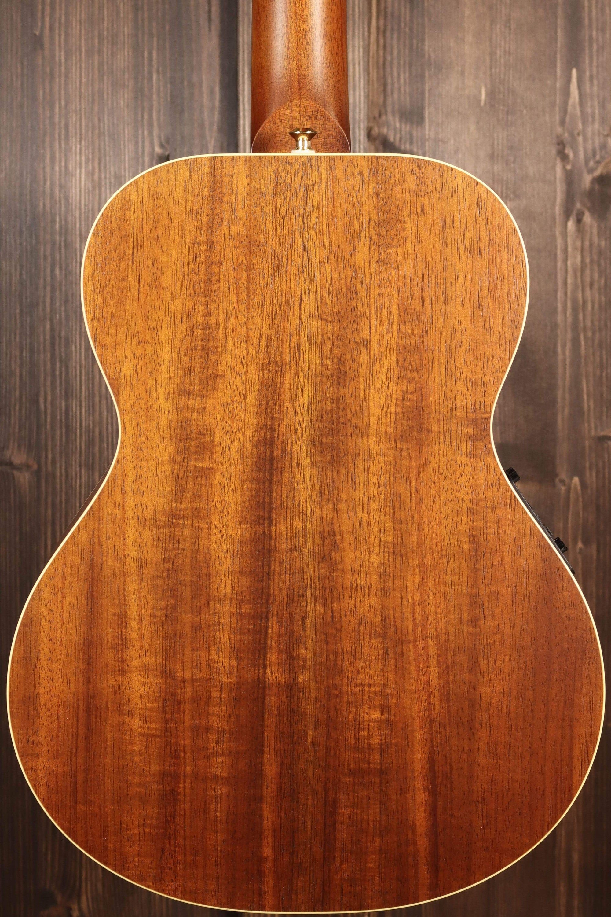 Maton Guitars EMD-6 Mini Diesel - 14338 - Artisan Guitars
