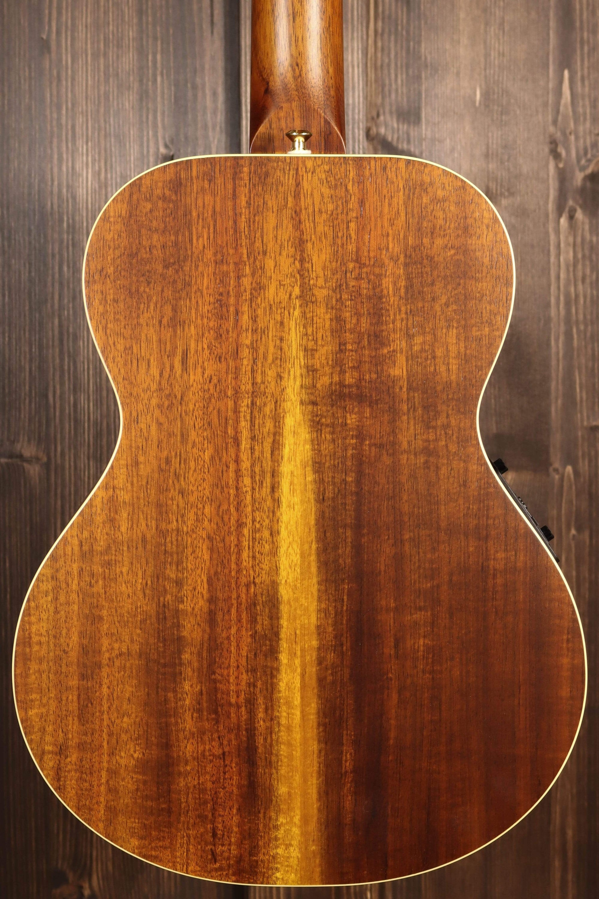 t*4様 MATON EMD6 (Mini Maton Diesel Speci The Guitar Sanctuary | Maton Guitars | EMD6 | Mini Maton