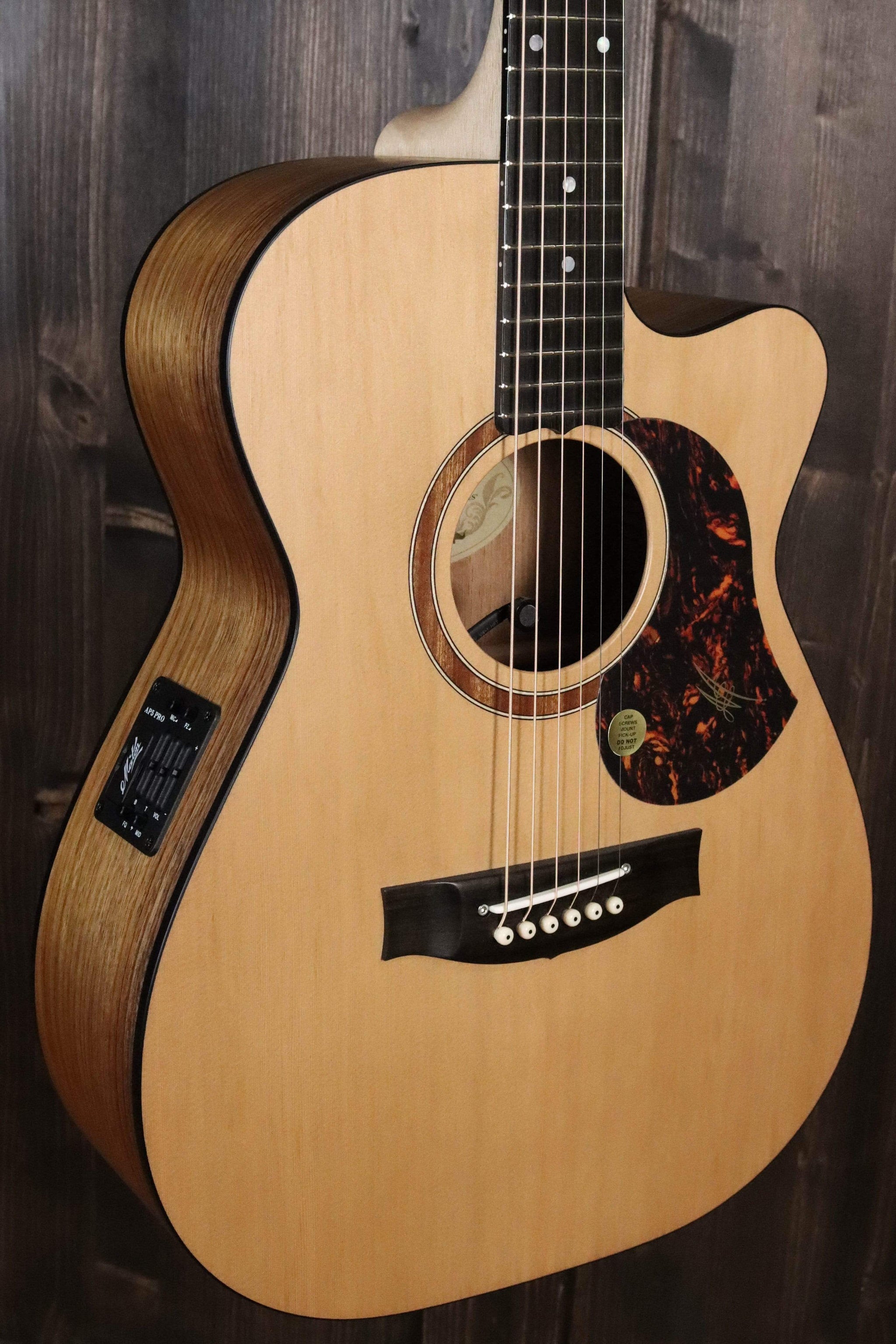 Maton Guitars SRS808C Cutaway - 14288 - Artisan Guitars