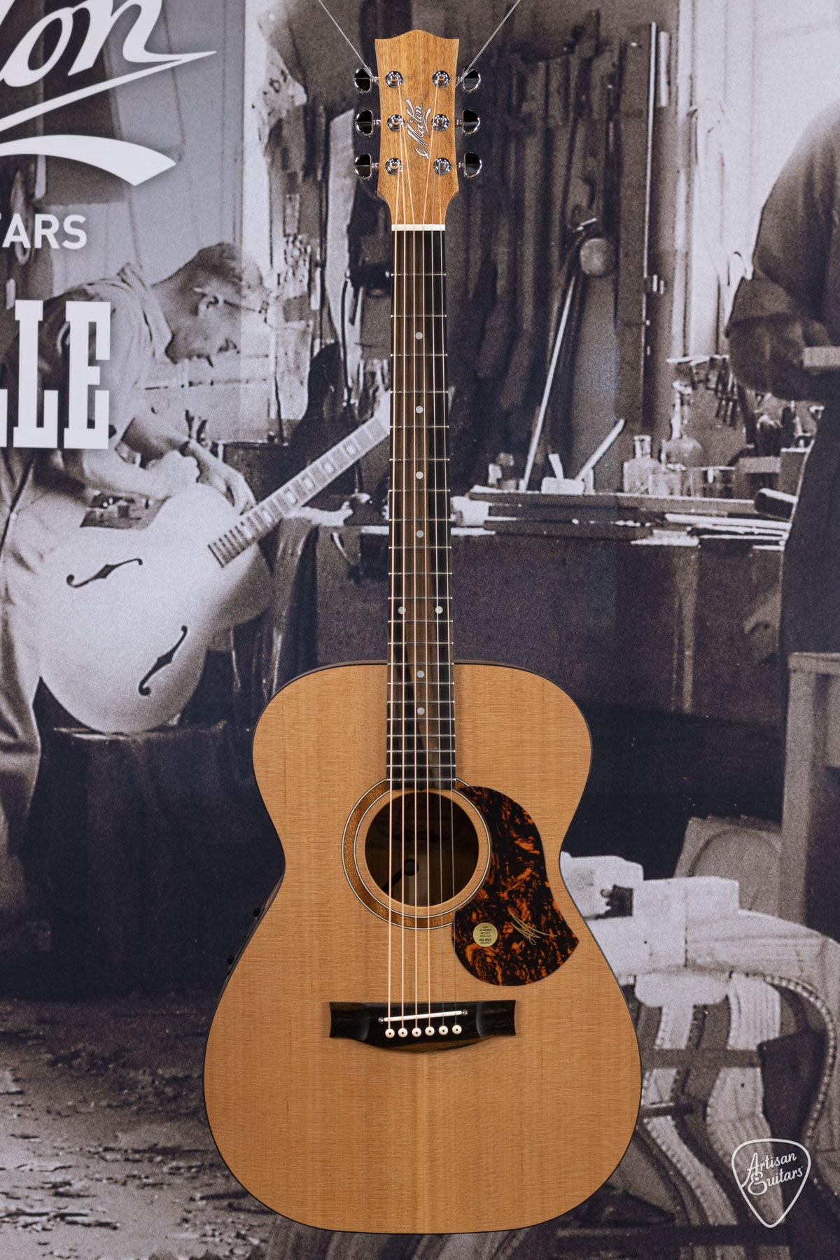 Maton Guitars Solid Road Series SRS-808 - 16302