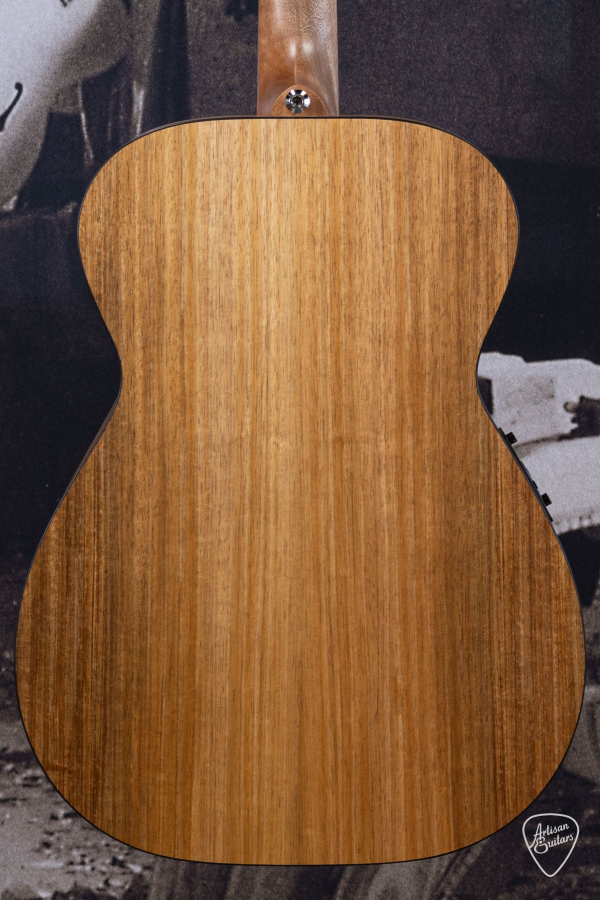 Maton Guitars Solid Road Series SRS-808 - 16302