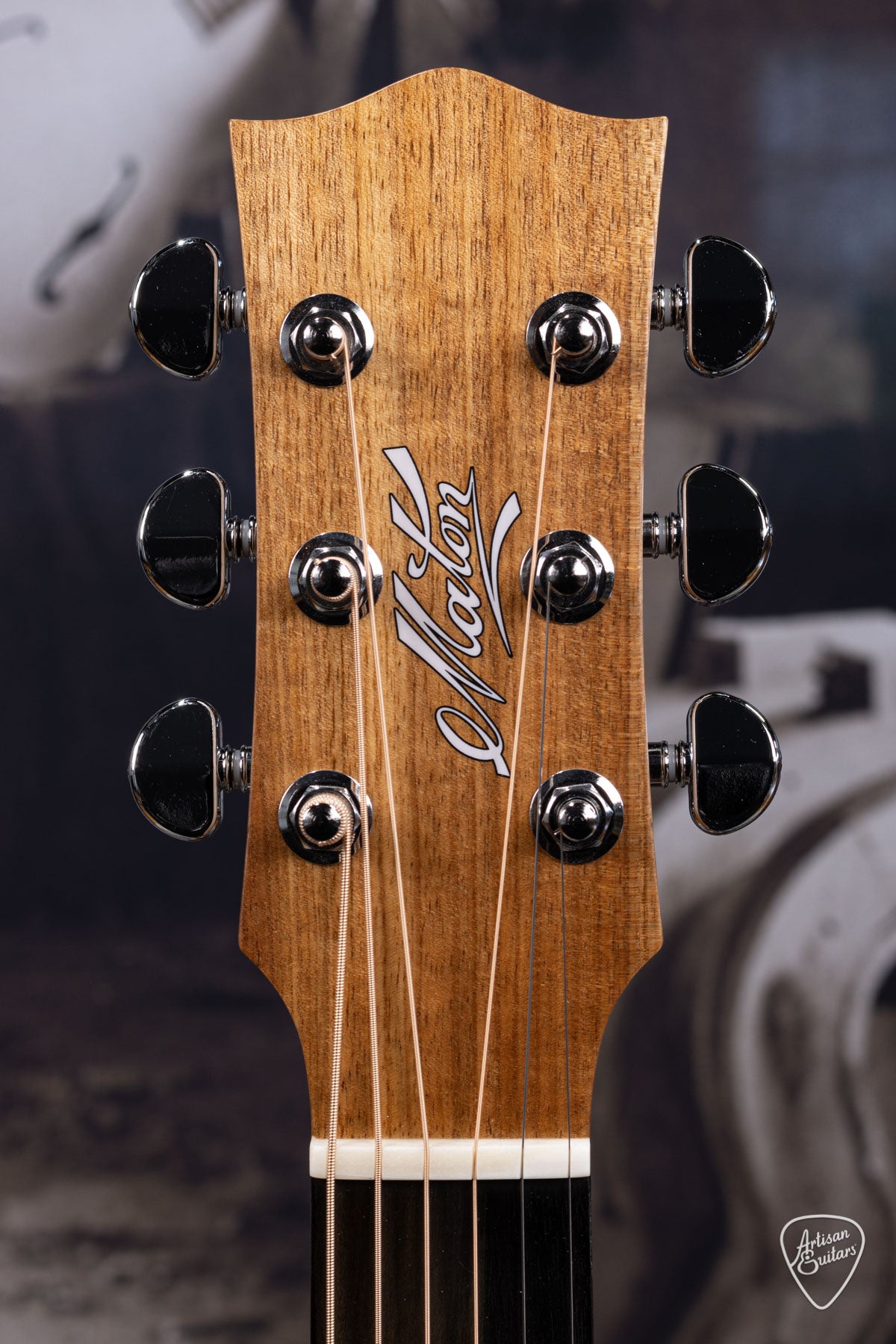 Maton Guitars Solid Road Series SRS-808 - 16302