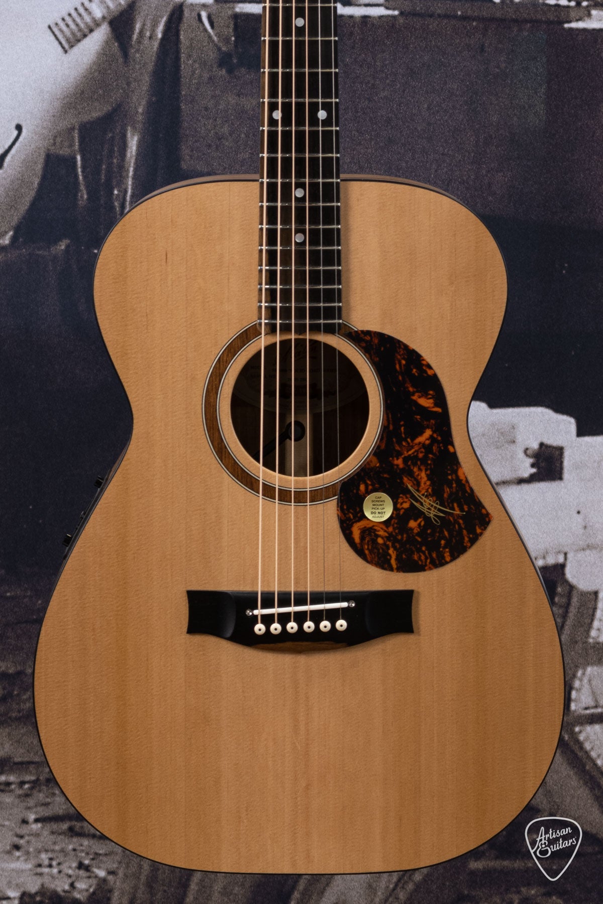 Maton Guitars Solid Road Series SRS-808 - 16303
