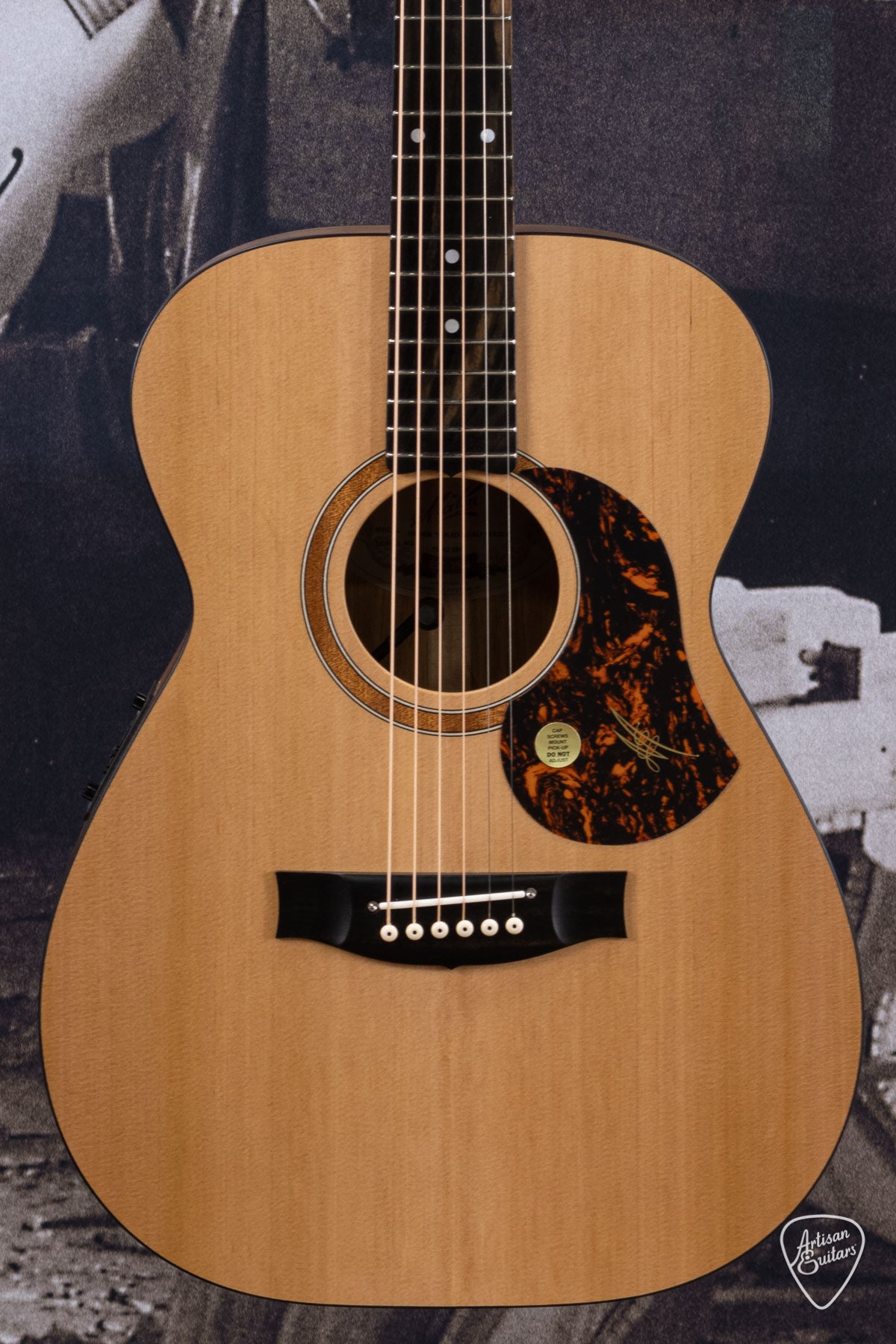 Maton Guitars Solid Road Series SRS-808 - 16304