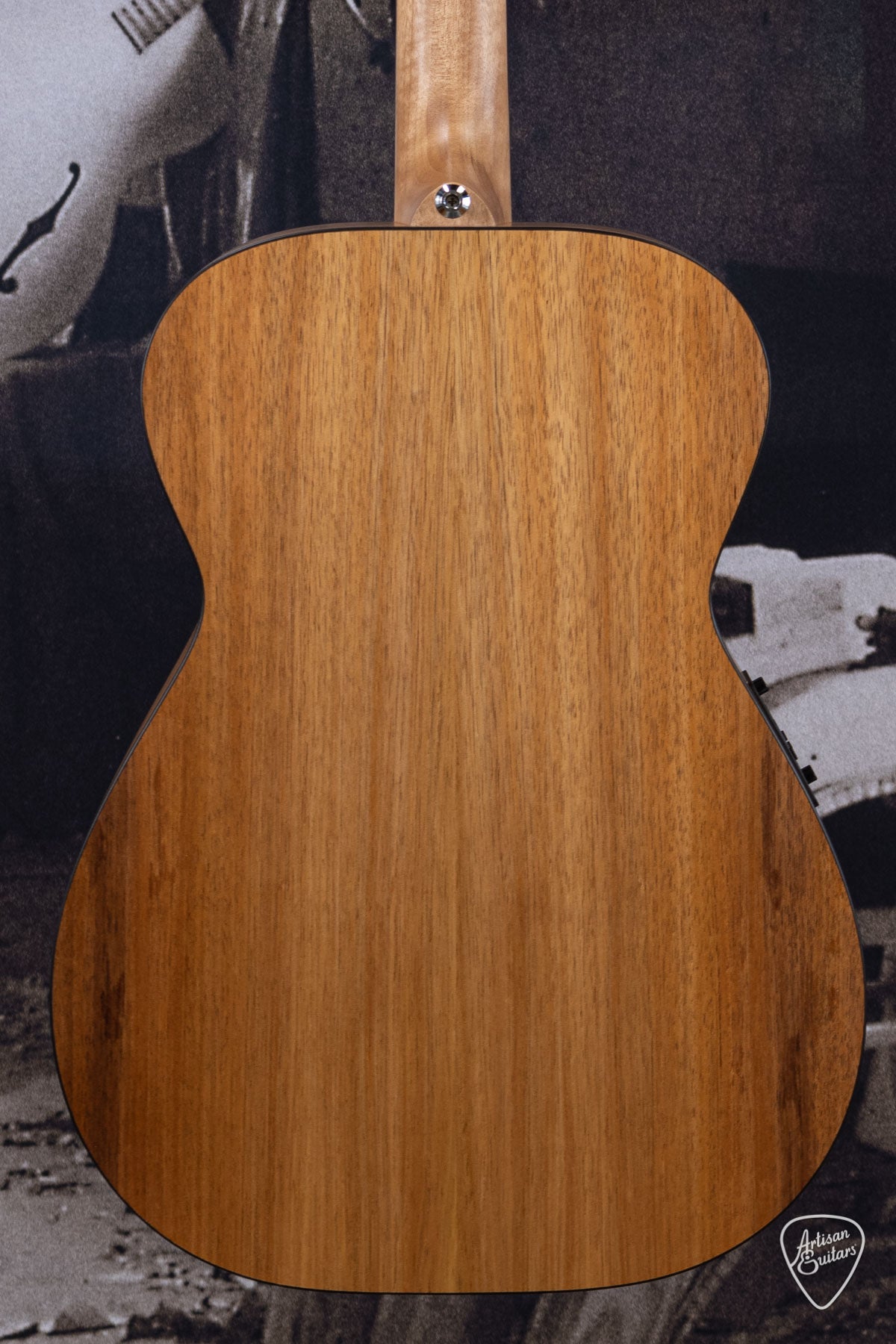 Maton Guitars Solid Road Series SRS-808 - 16304