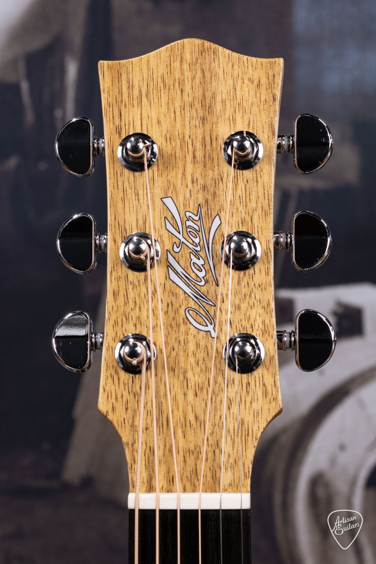 Maton Guitars Solid Road Series SRS-808 - 16305