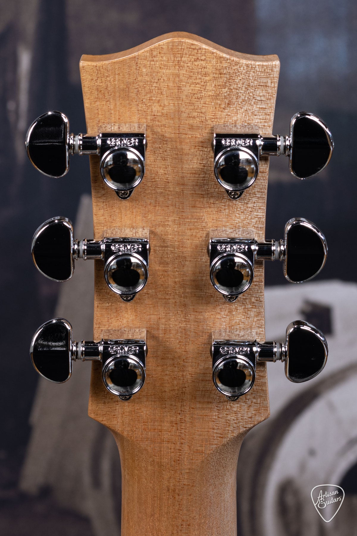 Maton Guitars Solid Road Series SRS-808 - 16305