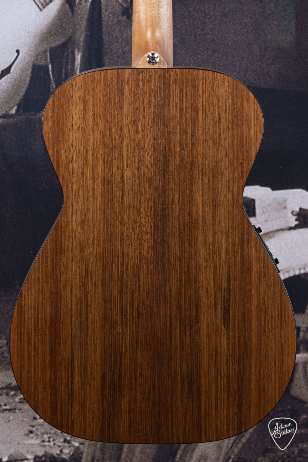Maton Guitars Solid Road Series SRS-808 - 16305