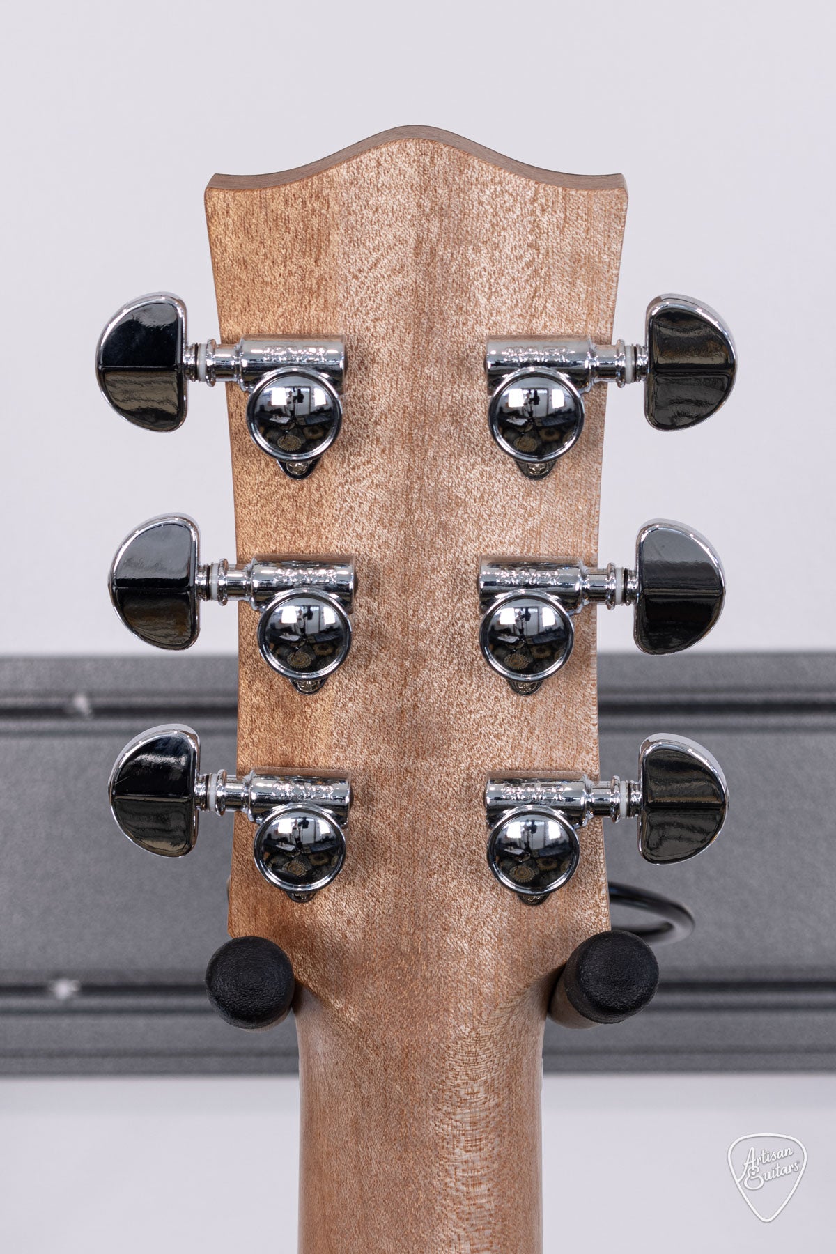 Maton Guitars Solid Road Series SRS-808 - 16451