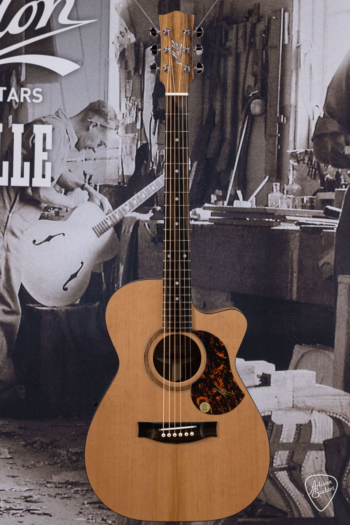 Maton Guitars Solid Road Series SRS-808C - 16307