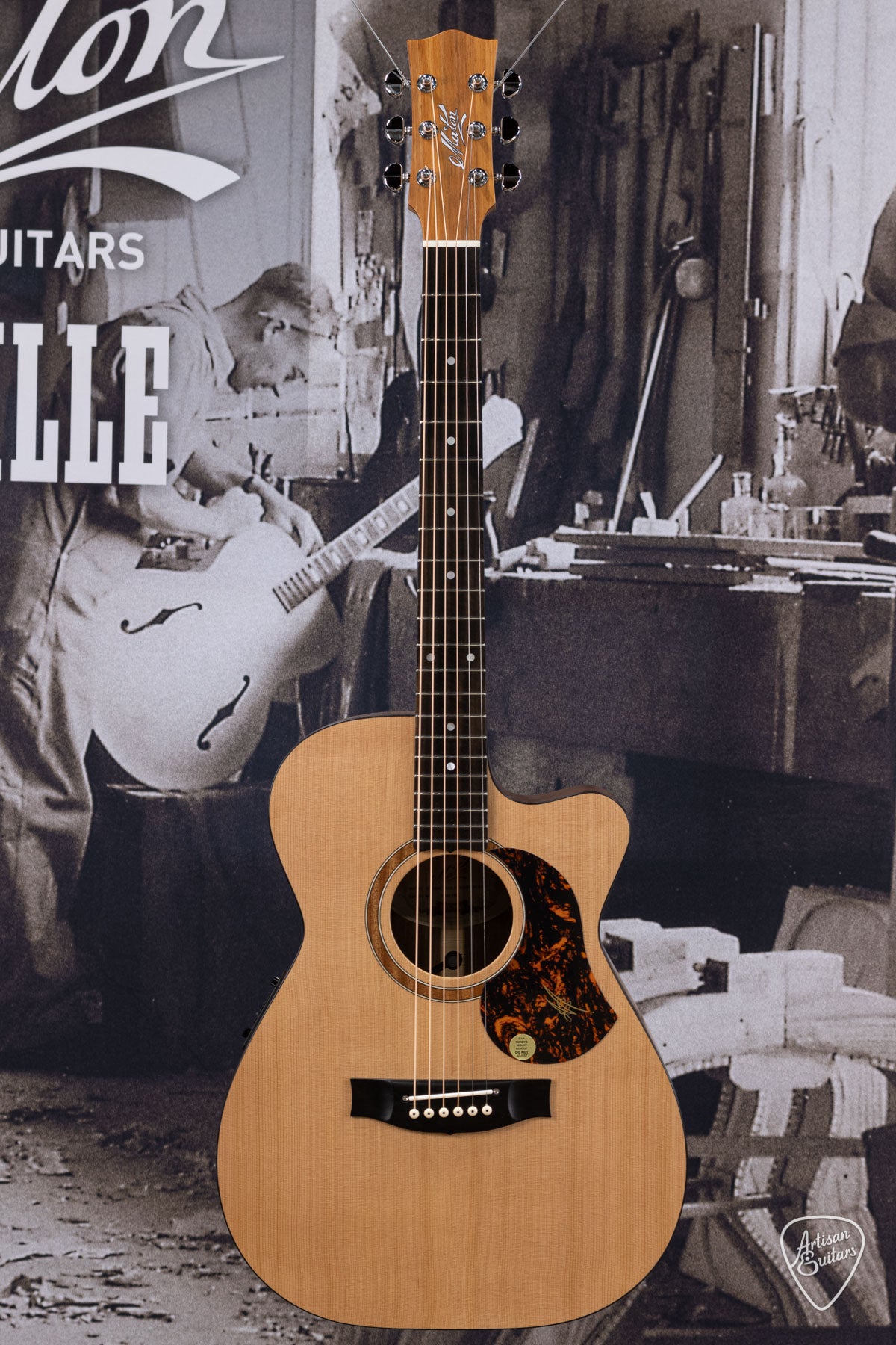 Maton Guitars Solid Road Series SRS-808C - 16308