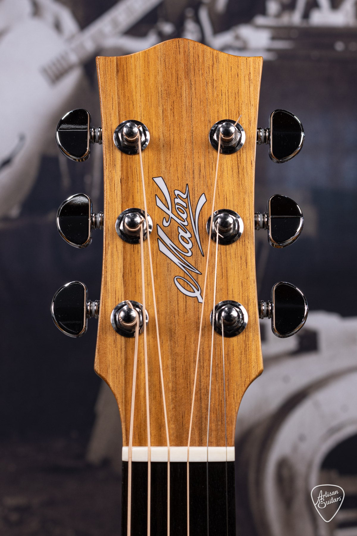 Maton Guitars Solid Road Series SRS-808C - 16308