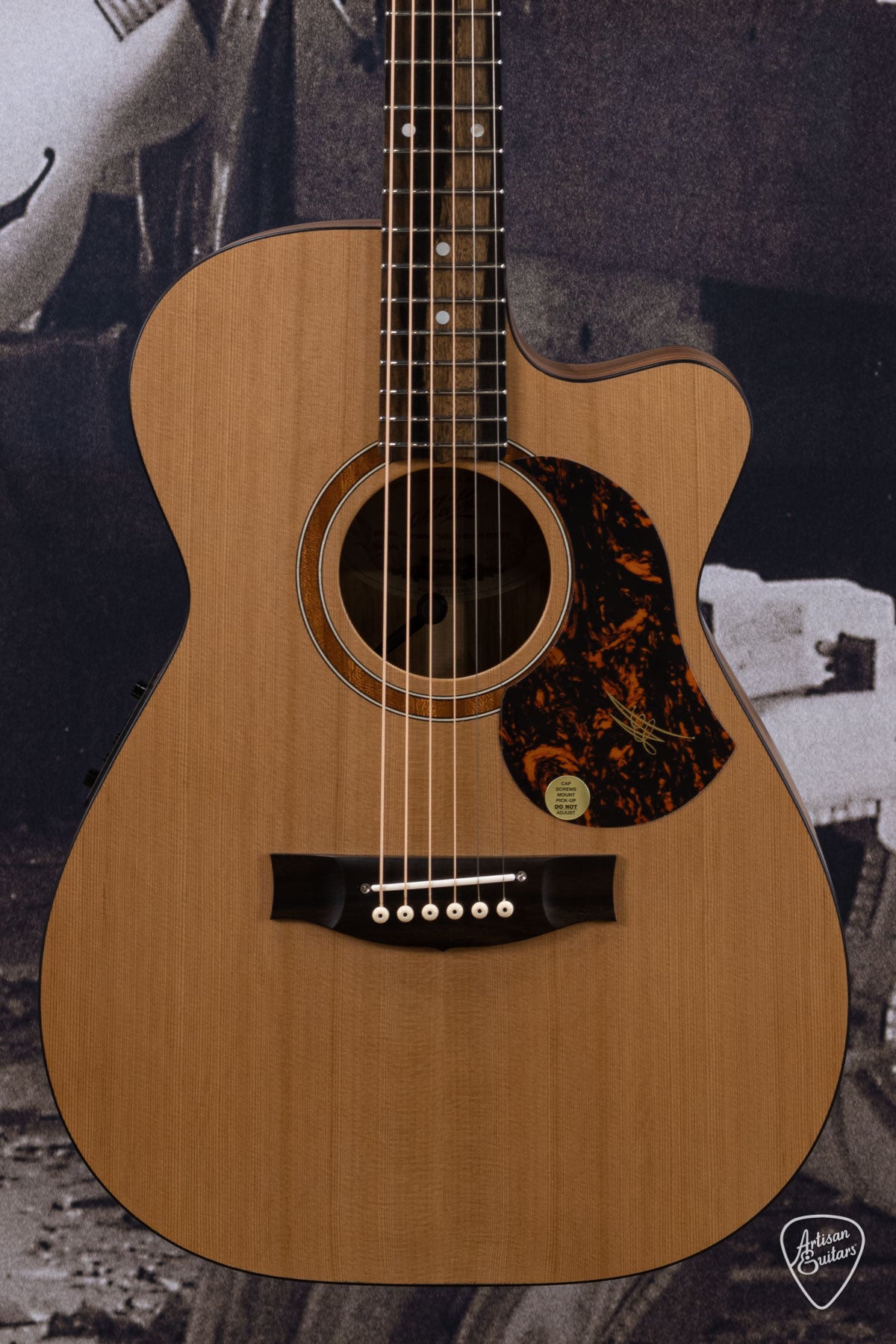 Maton Guitars Solid Road Series SRS-808C - 16310