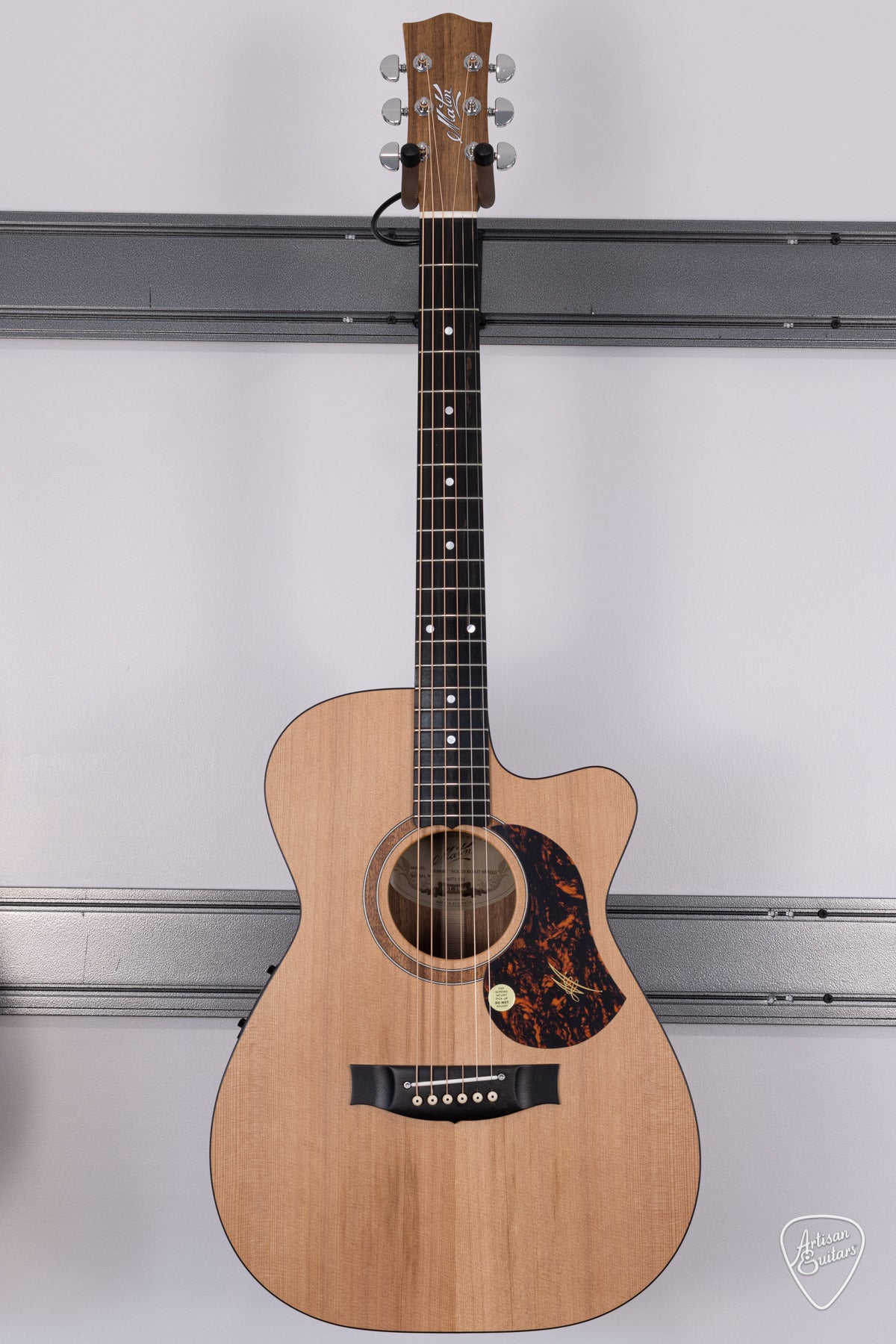 Maton Guitars Solid Road Series SRS-808C Cutaway - 16452