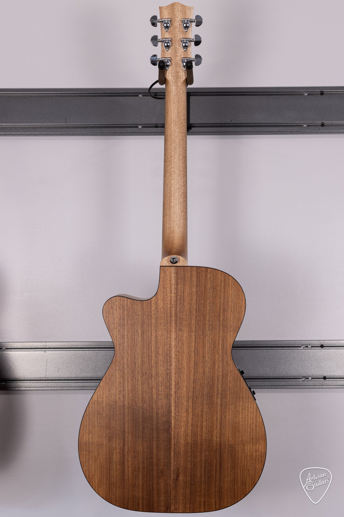 Maton Guitars Solid Road Series SRS-808C Cutaway - 16452