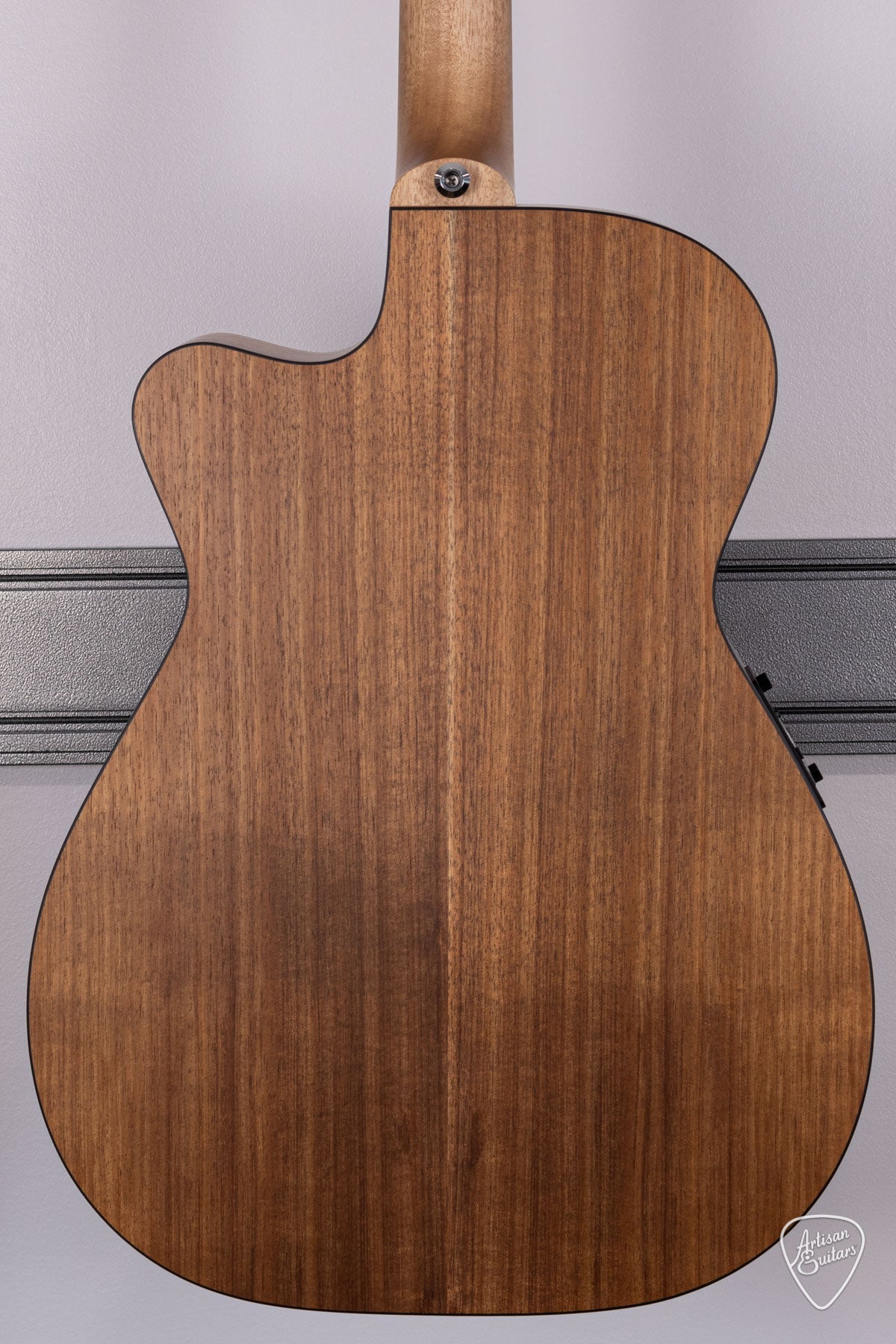 Maton Guitars Solid Road Series SRS-808C Cutaway - 16452