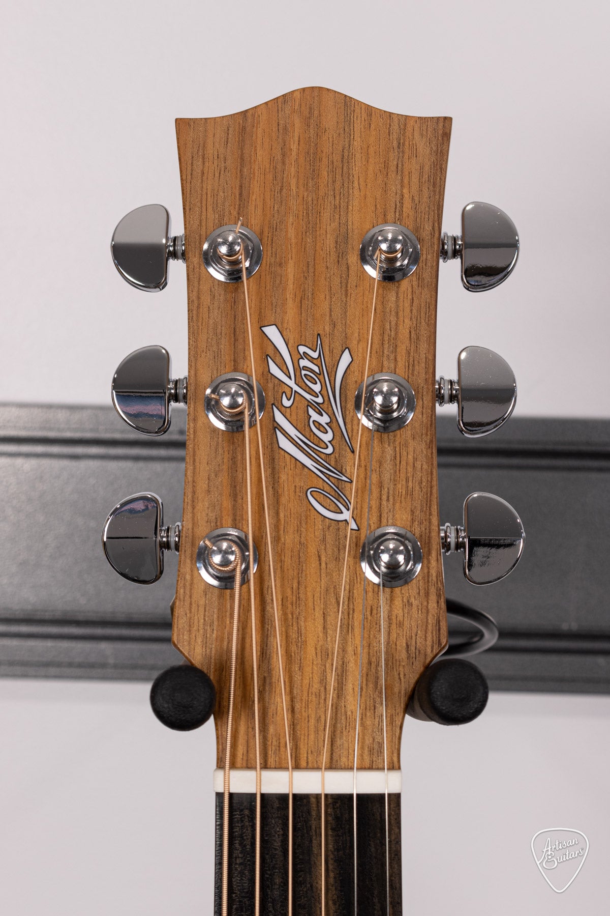 Maton Guitars Solid Road Series SRS-808C Cutaway - 16453 | Artisan Guitars