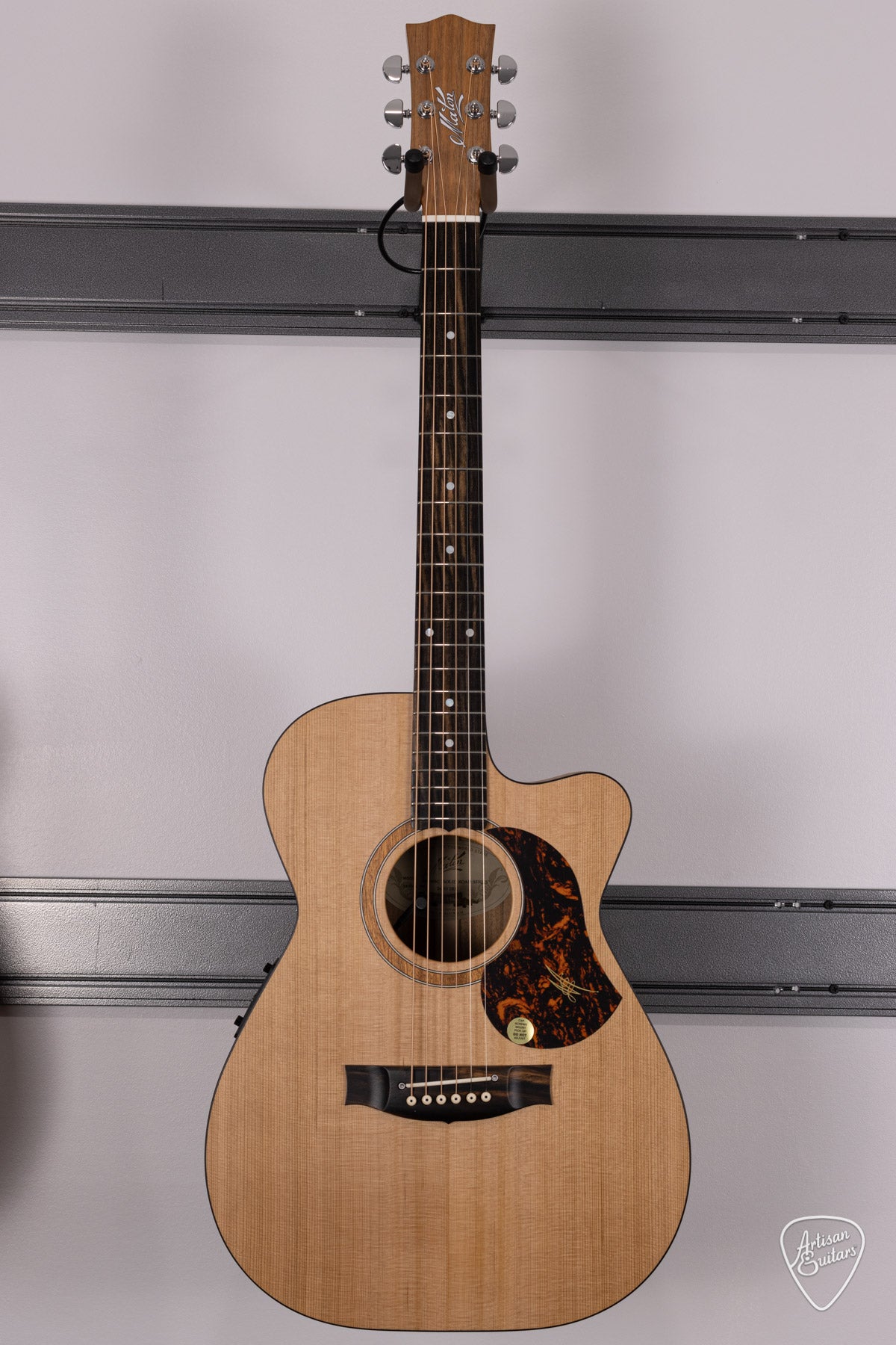 Maton Guitars Solid Road Series SRS-808C Cutaway - 16453