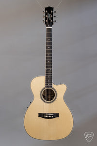 Maton Custom Shop CS Classic with Cutaway - 15077 - Artisan Guitars