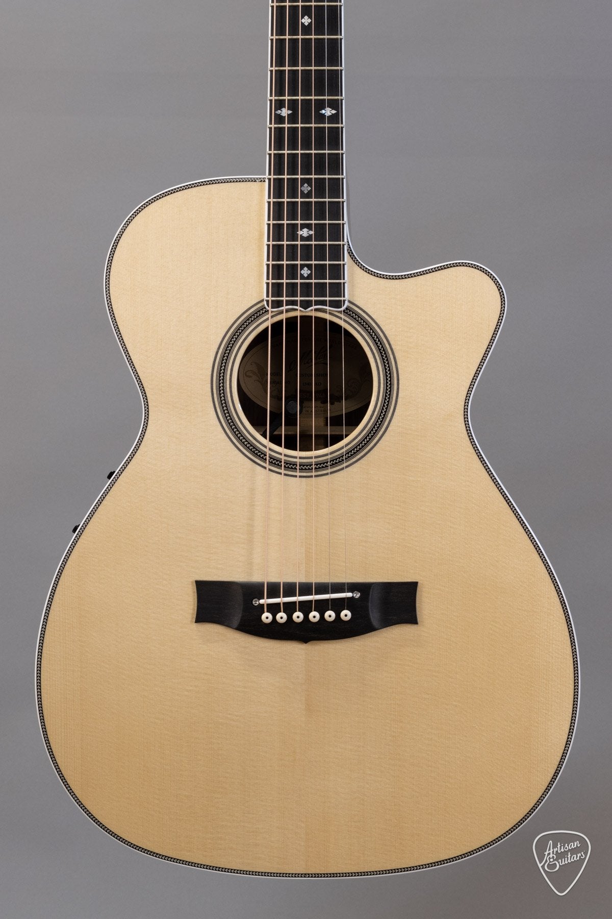 Maton Custom Shop CS Classic with Cutaway - 15077 - Artisan Guitars