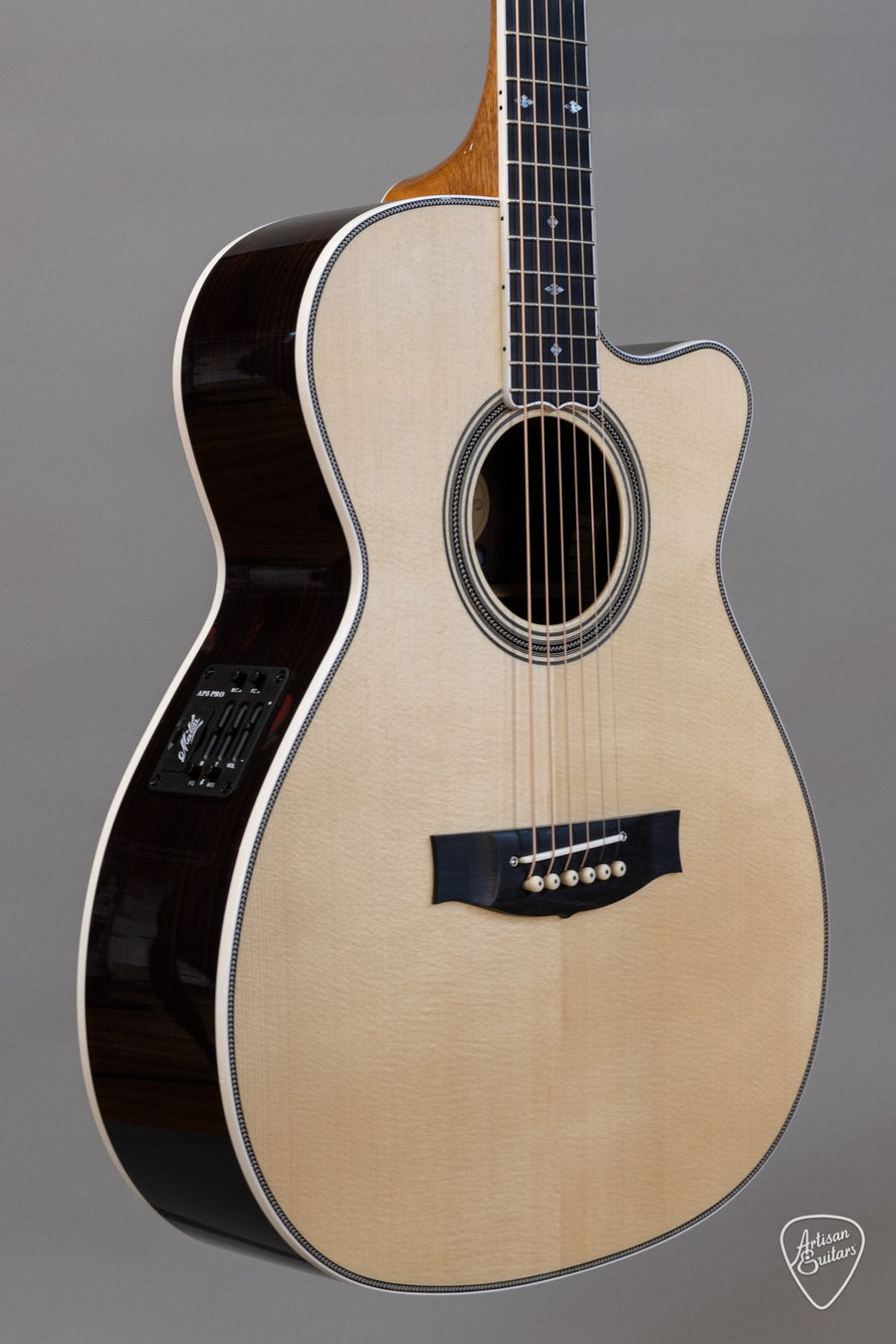 Maton Custom Shop CS Classic with Cutaway - 15077 - Artisan Guitars