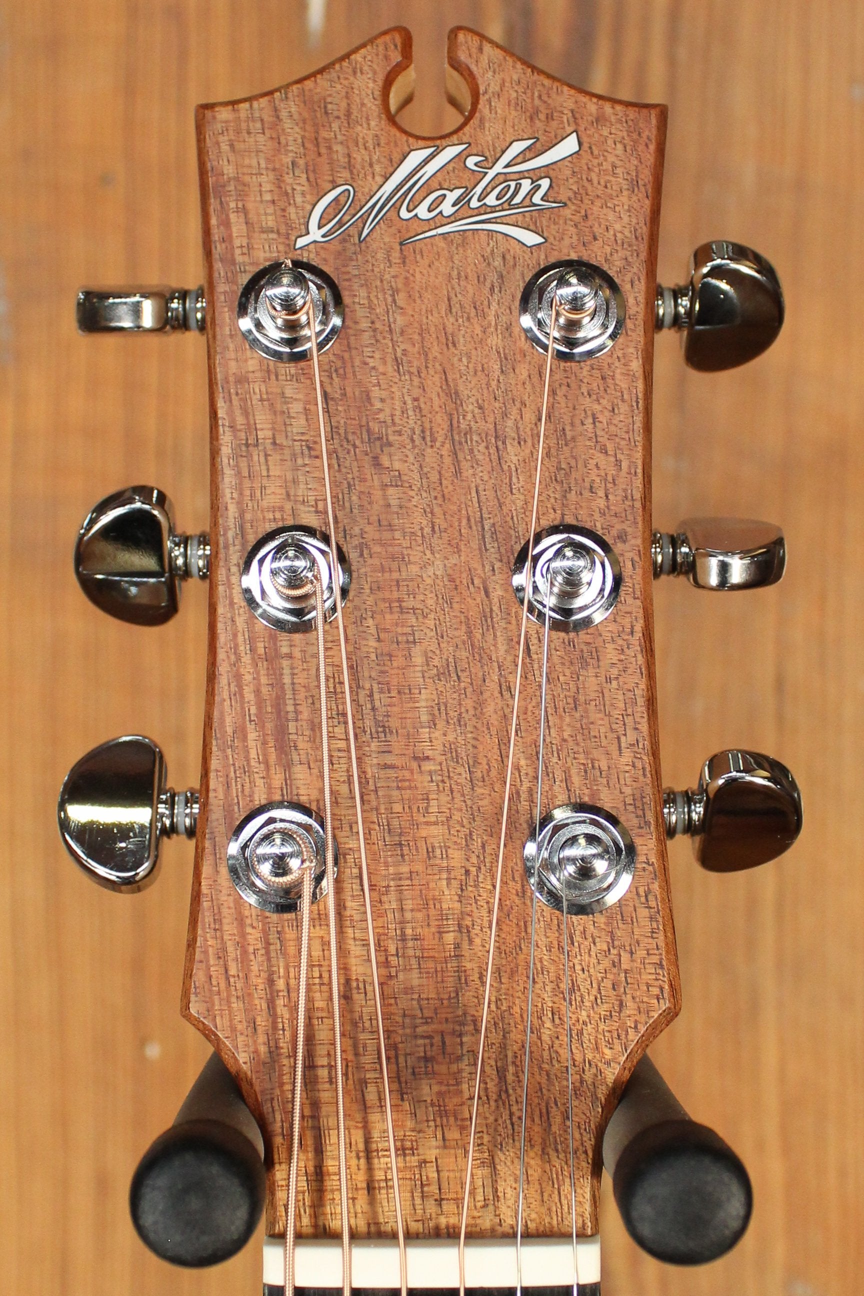 Maton EBG808 w/ AA Sitka Spruce & Blackwood - Artisan Guitars