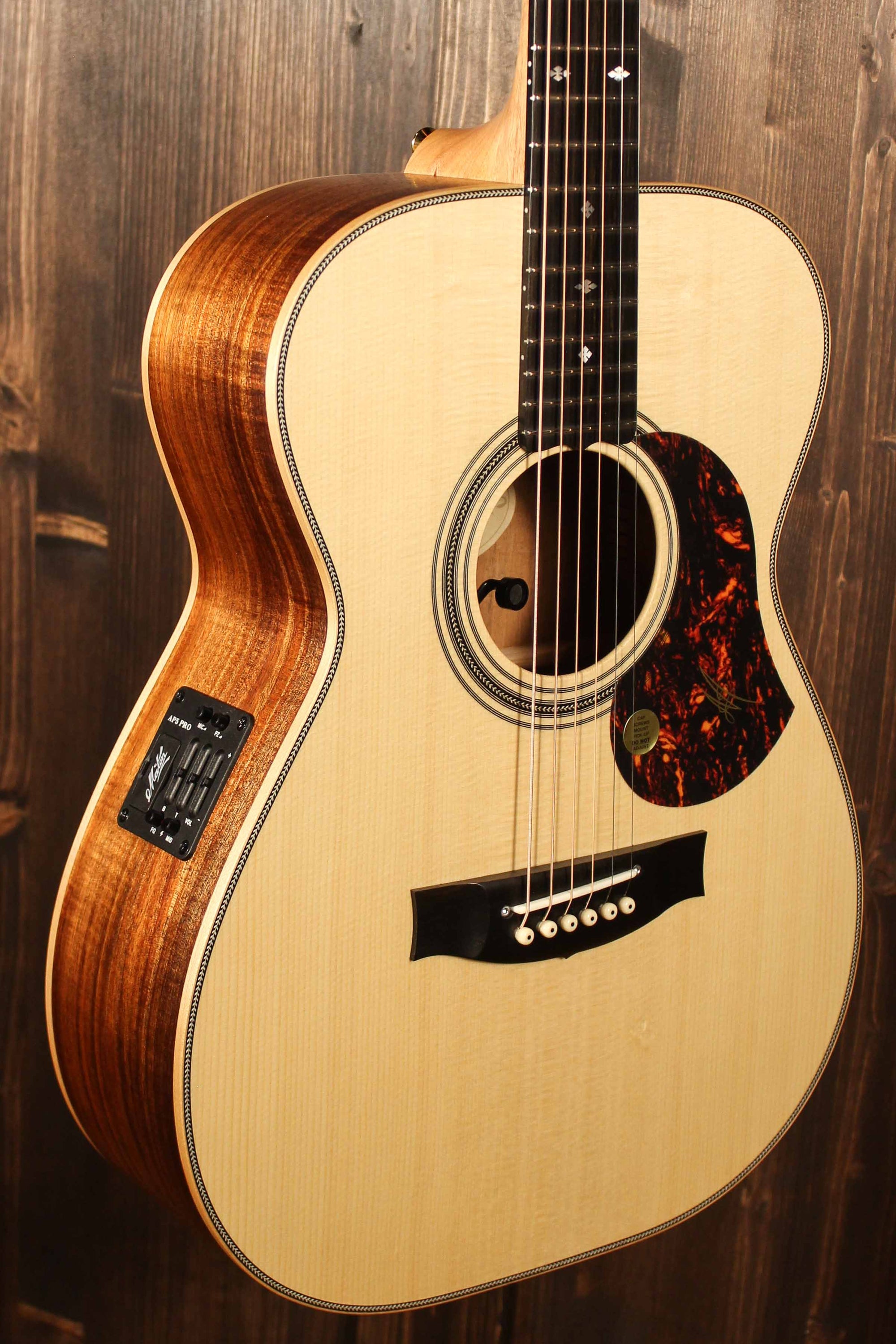 Maton Guitars EBG808 Artist - 14300 - Artisan Guitars
