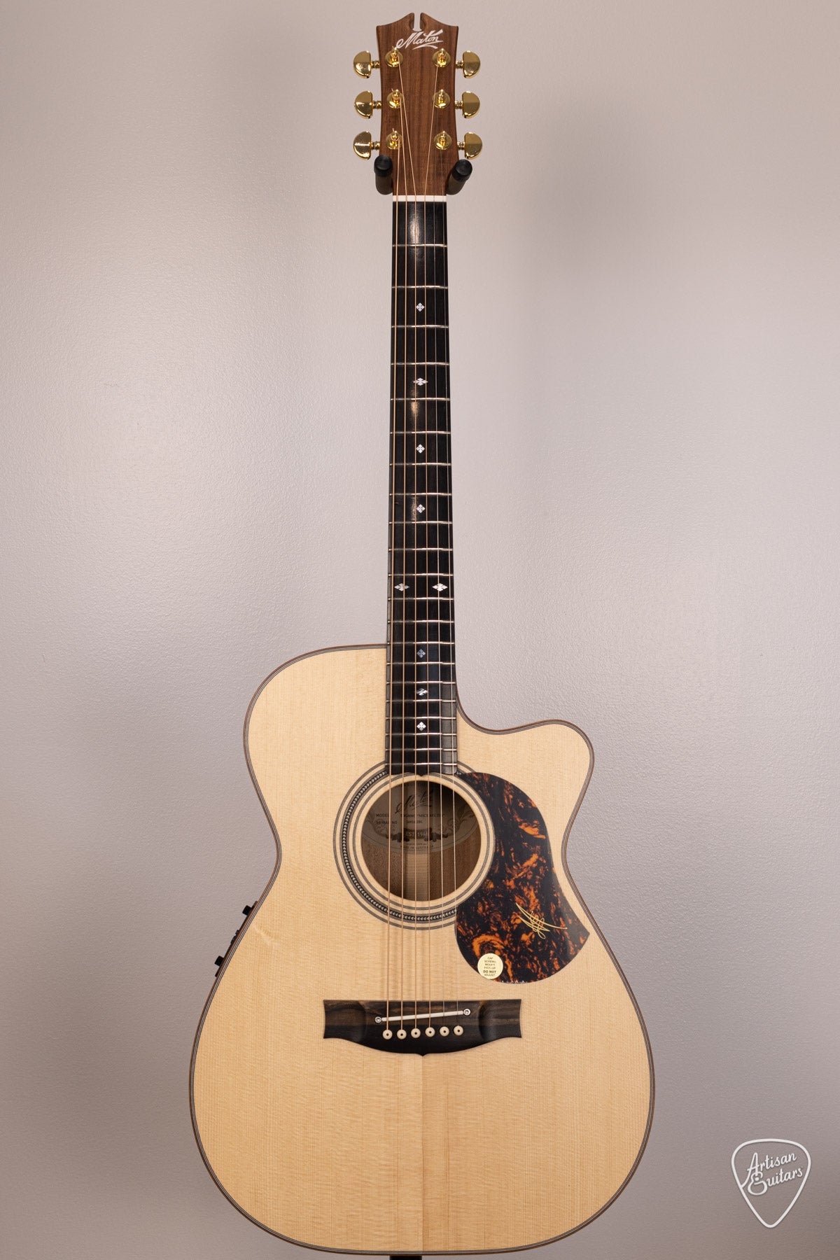 Maton Guitars EBG-808 Mic Fix Cutaway - 16495