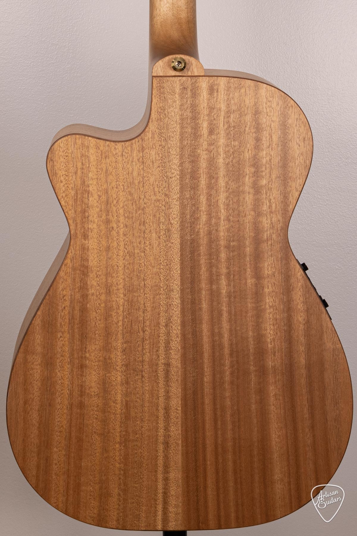 Maton Guitars EBG-808 Mic Fix Cutaway - 16495