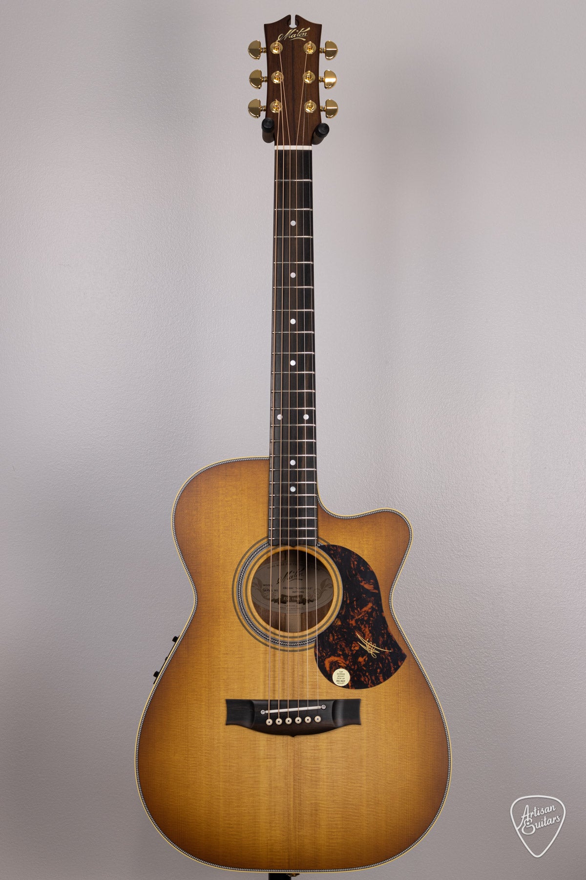 Maton Guitars EBG-808C Nashville Cutaway - 16493