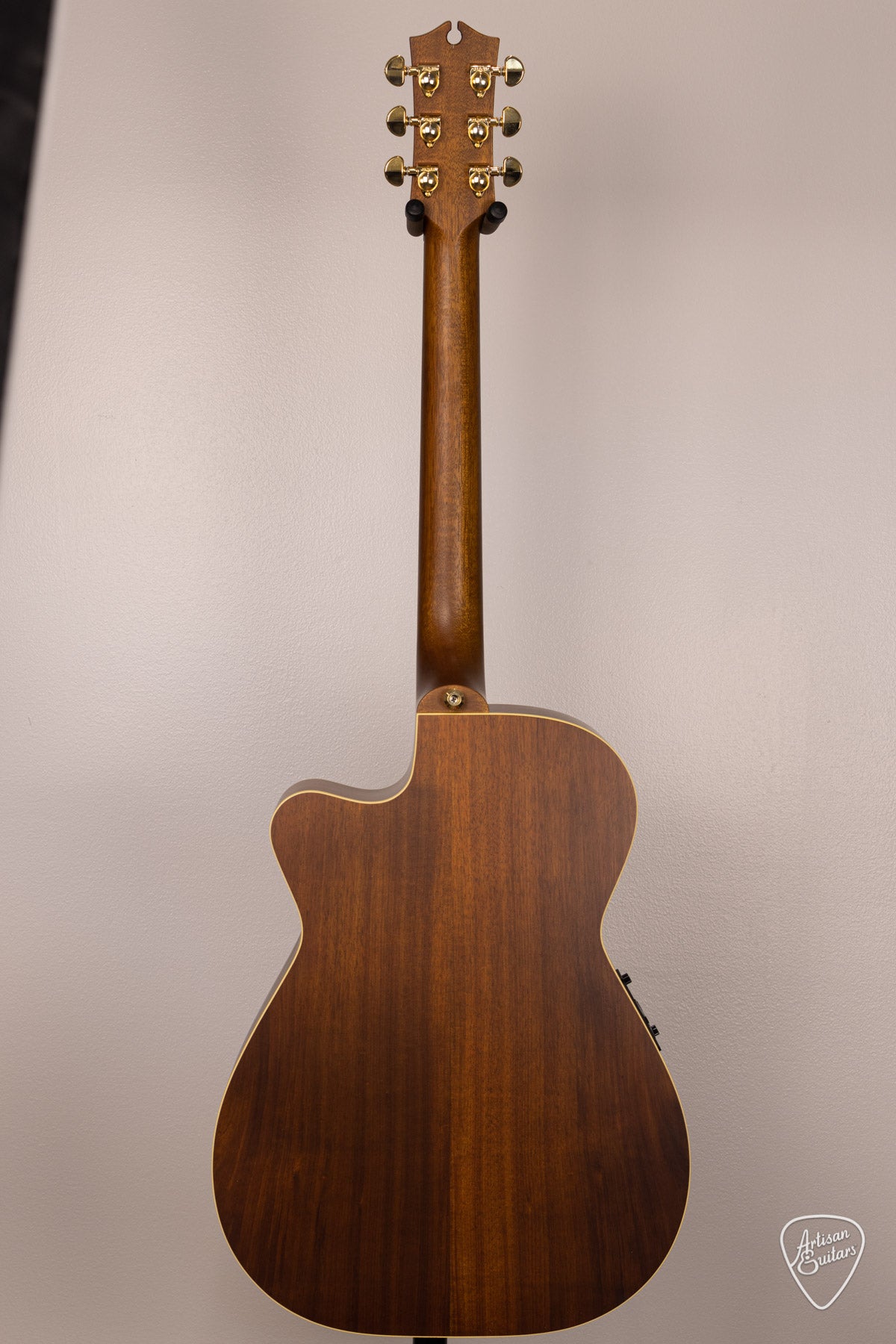 Maton Guitars EBG-808C Nashville Cutaway - 16493