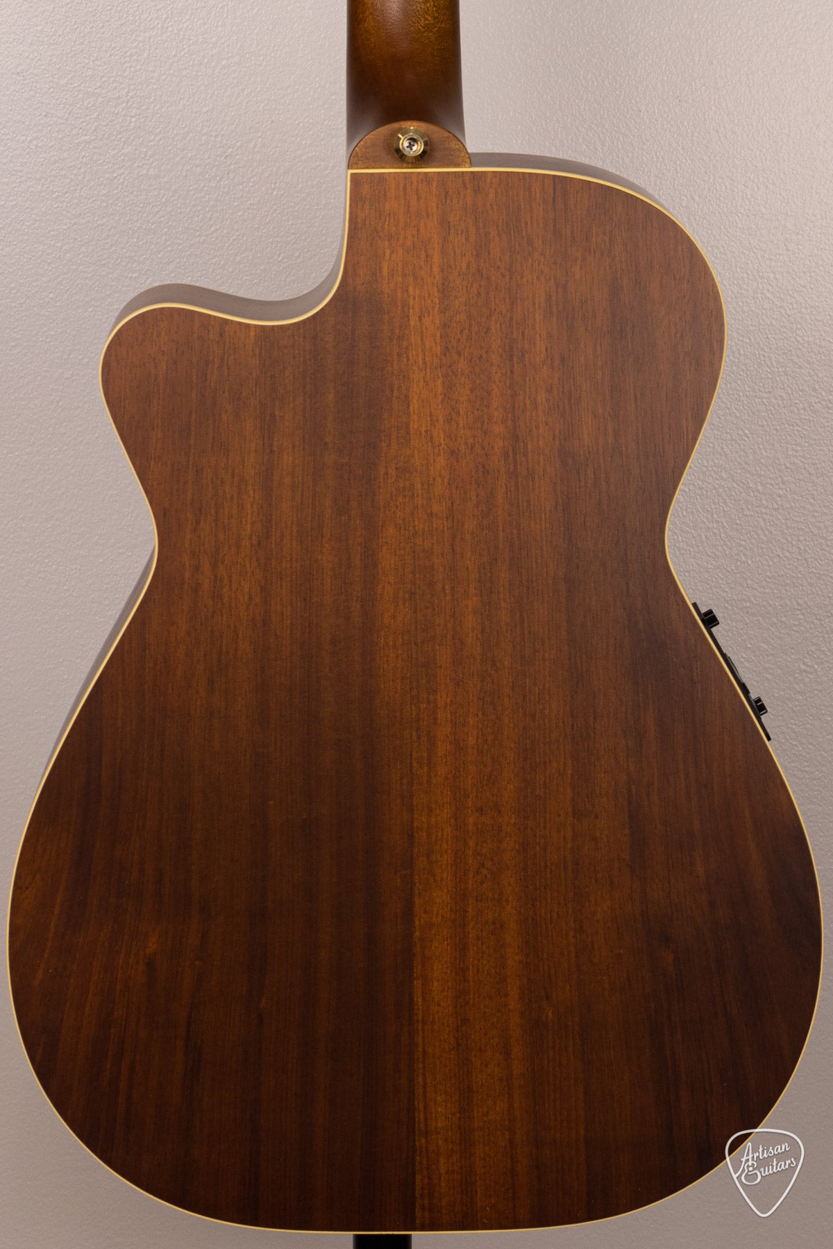 Maton Guitars EBG-808C Nashville Cutaway - 16493