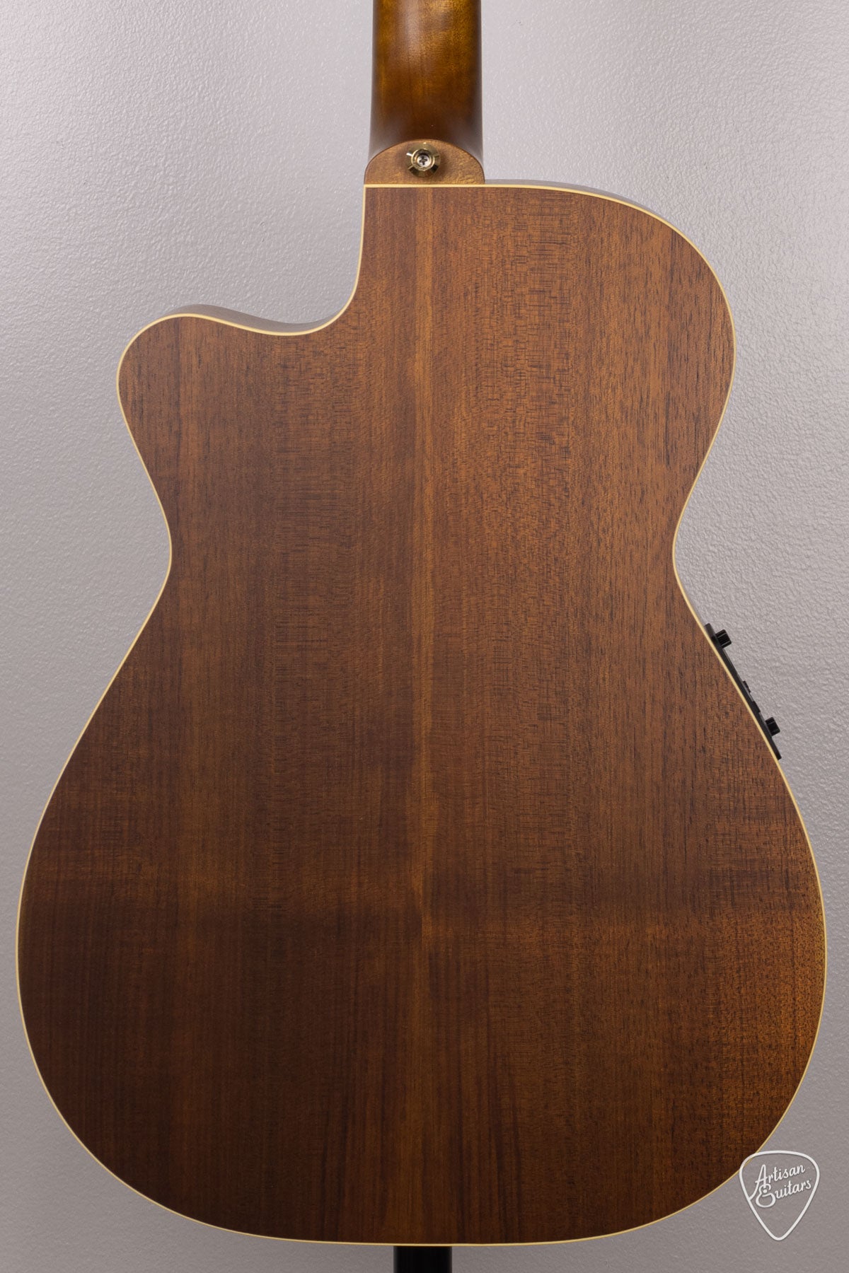 Maton Guitars EBG-808C Nashville Cutaway - 16492