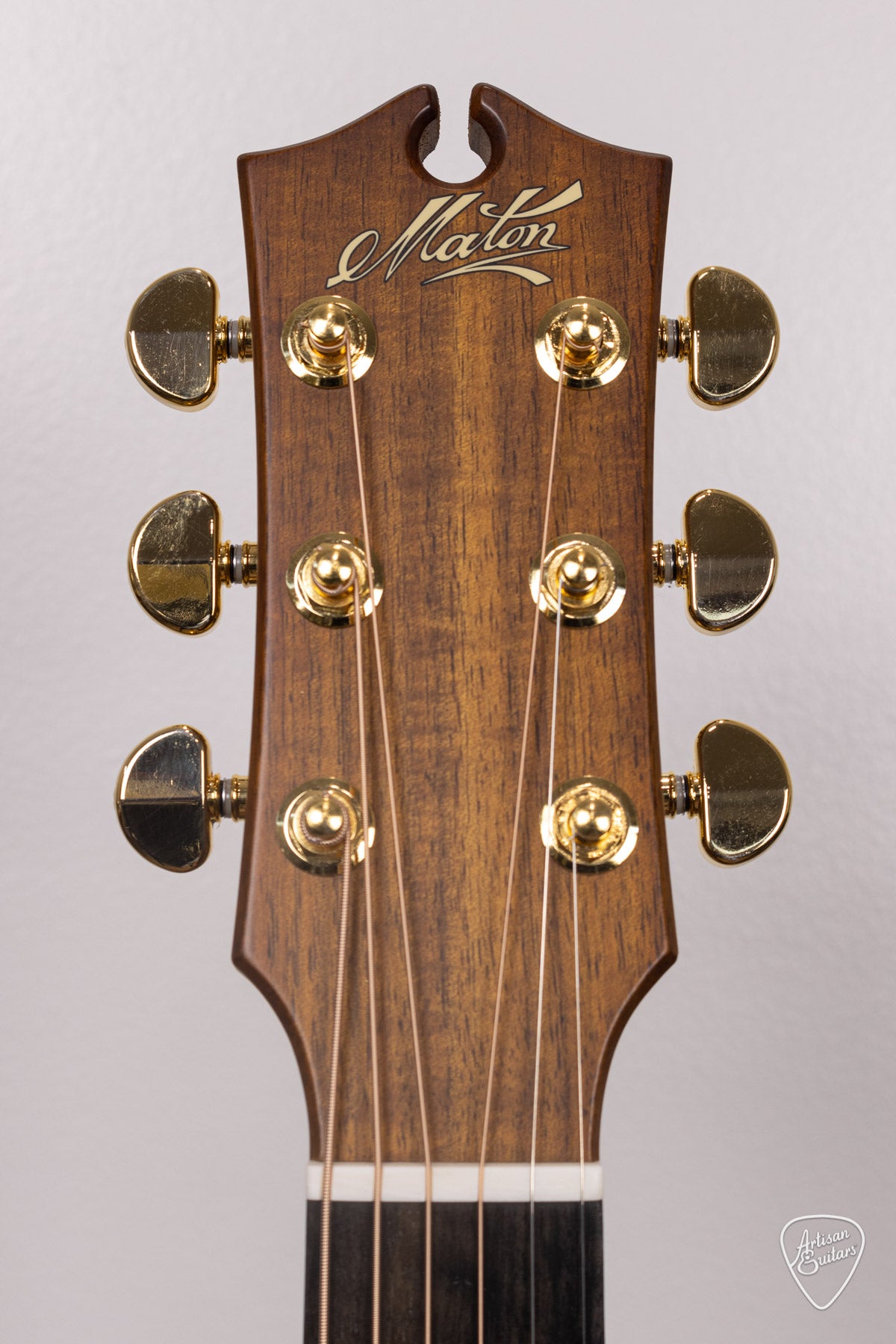 Maton Guitars EBG-808C Nashville Cutaway - 16492