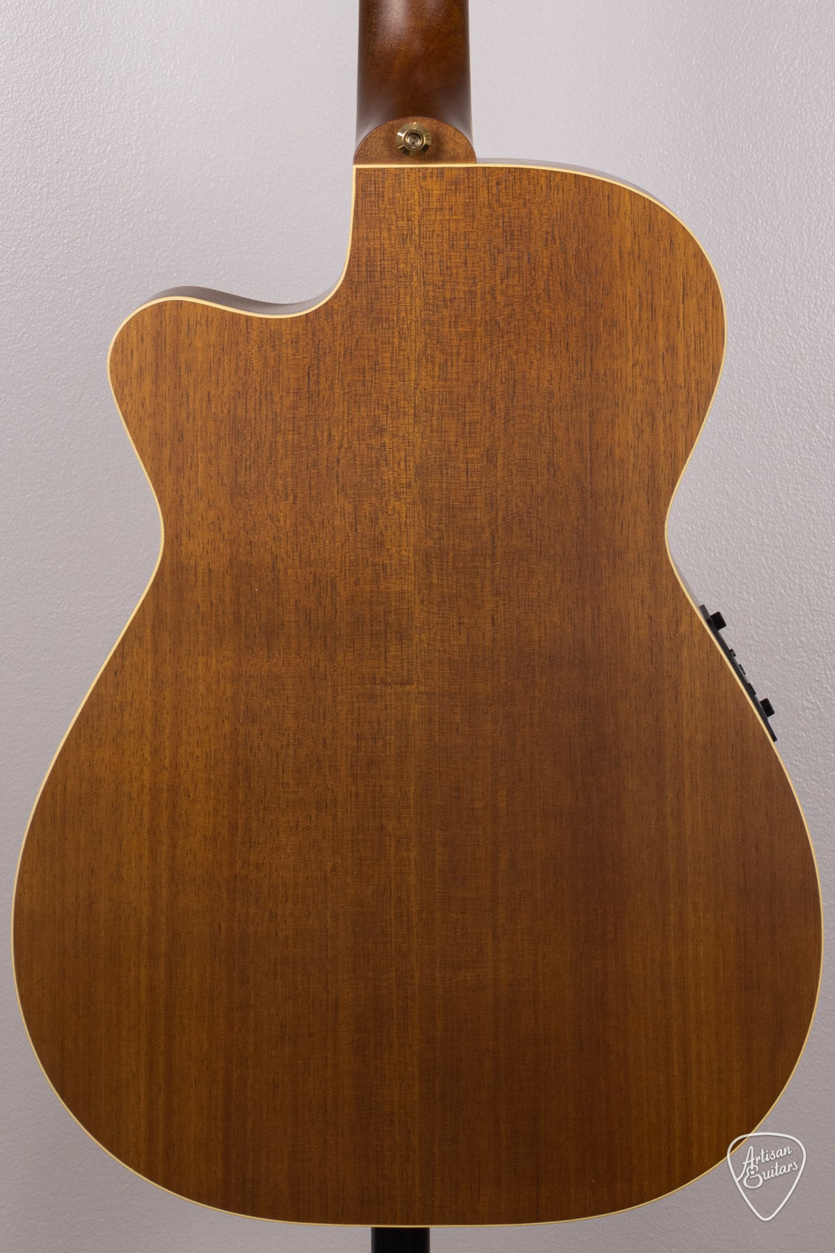 Maton Guitars EBG-808C Nashville Cutaway - 16491