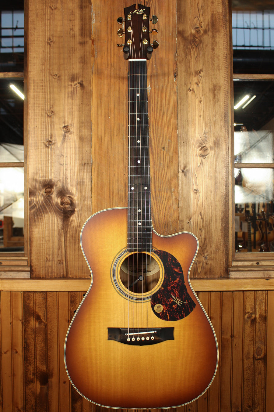 Maton EBG808C Nashville Series Sitka Spruce and Blackwood and Cutaway - Artisan Guitars