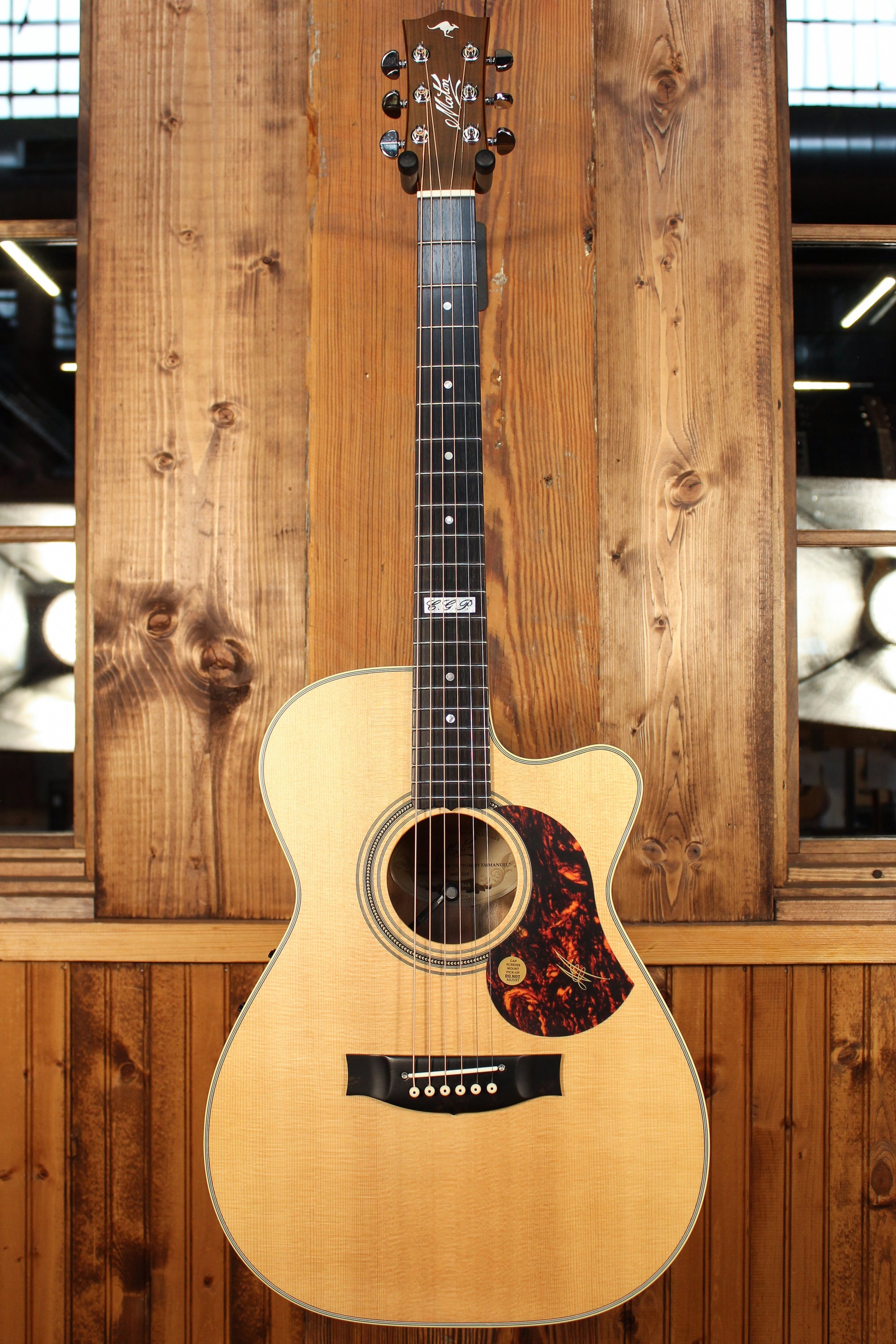 Maton EBG 808C TE Tommy Emmanuel Signature Guitar Cutaway - Artisan Guitars