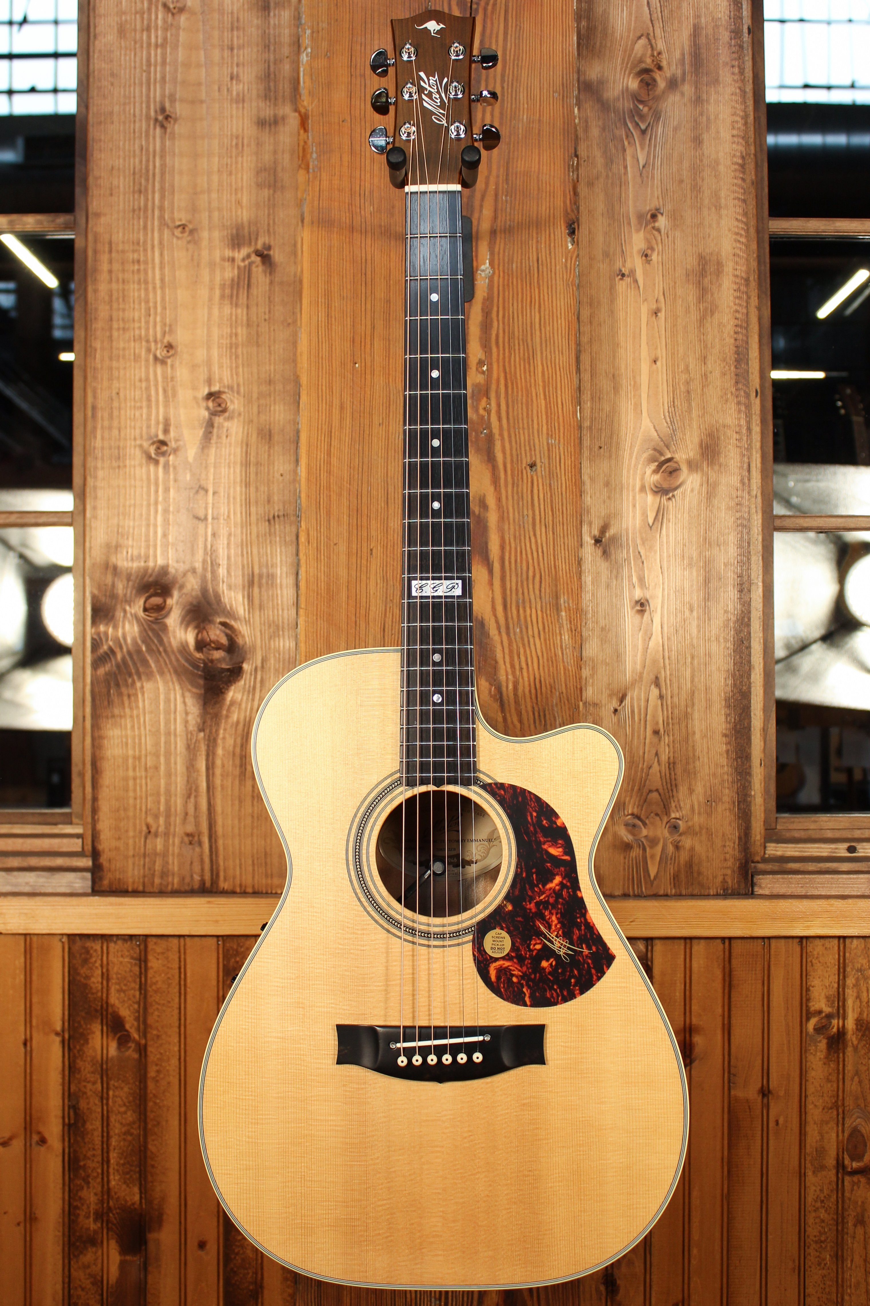 Maton EBG 808C TE Tommy Emmanuel Signature Guitar Cutaway - Artisan Guitars