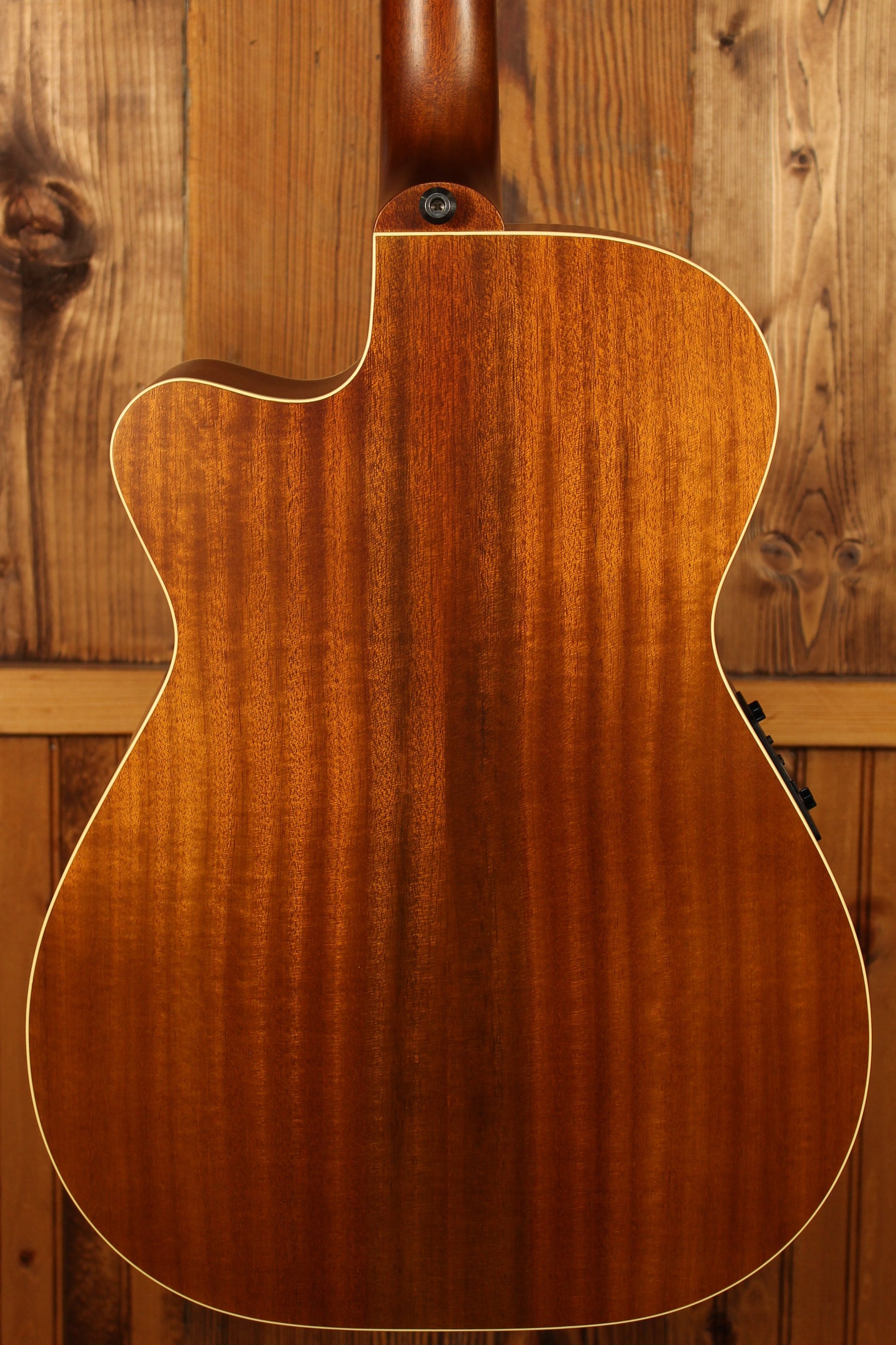 Maton EBG 808C TE Tommy Emmanuel Signature Guitar Cutaway - Artisan Guitars