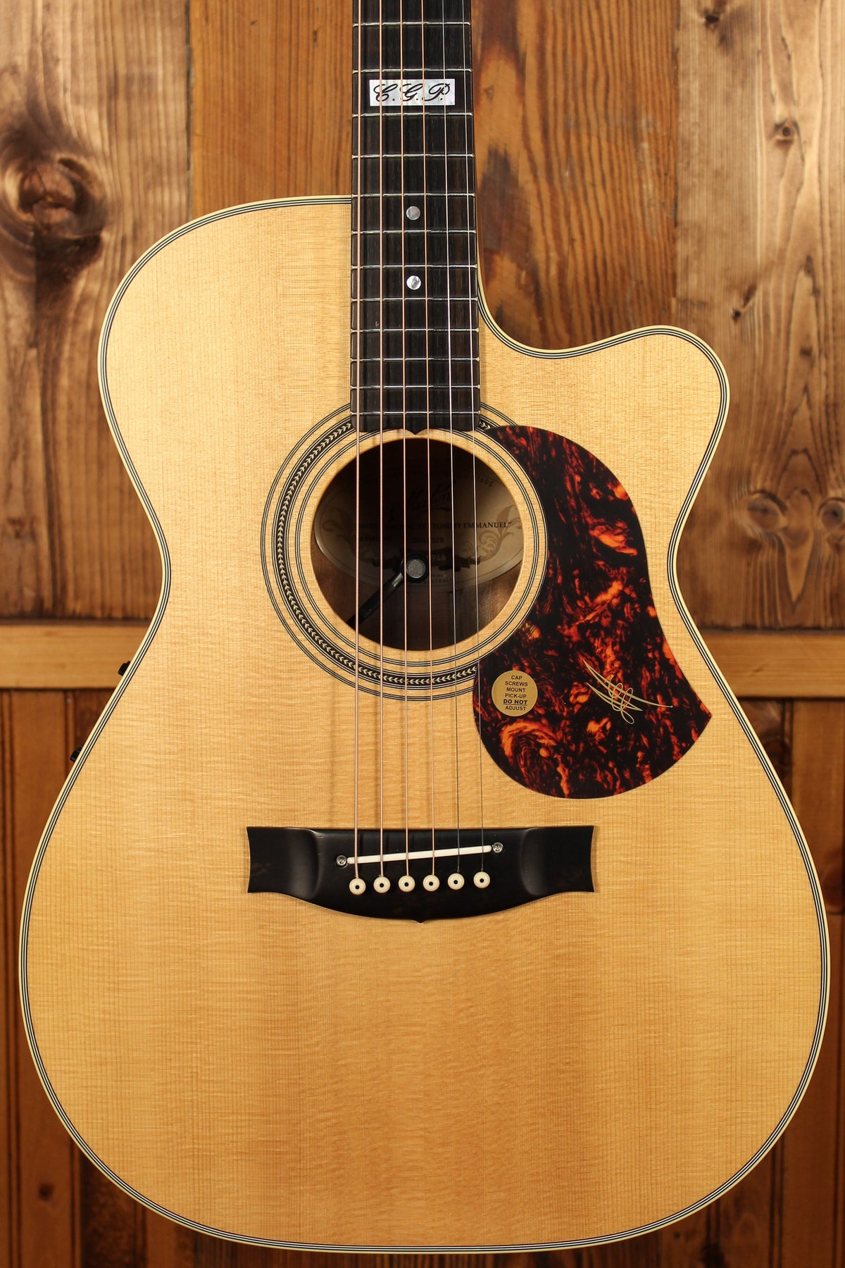 Maton EBG 808C TE Tommy Emmanuel Signature Guitar Cutaway - Artisan Guitars
