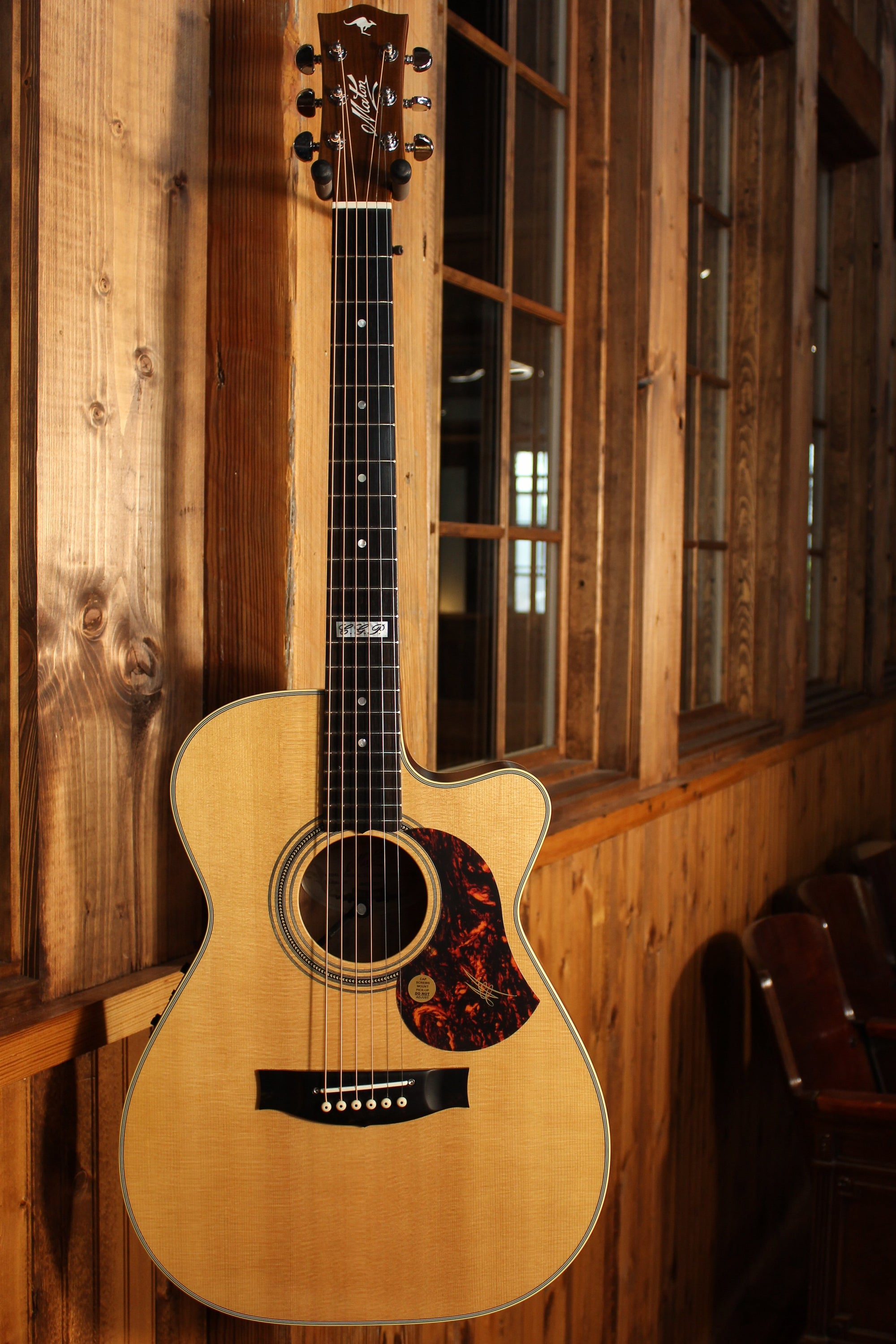 Maton EBG 808C TE Tommy Emmanuel Signature Guitar Cutaway - Artisan Guitars