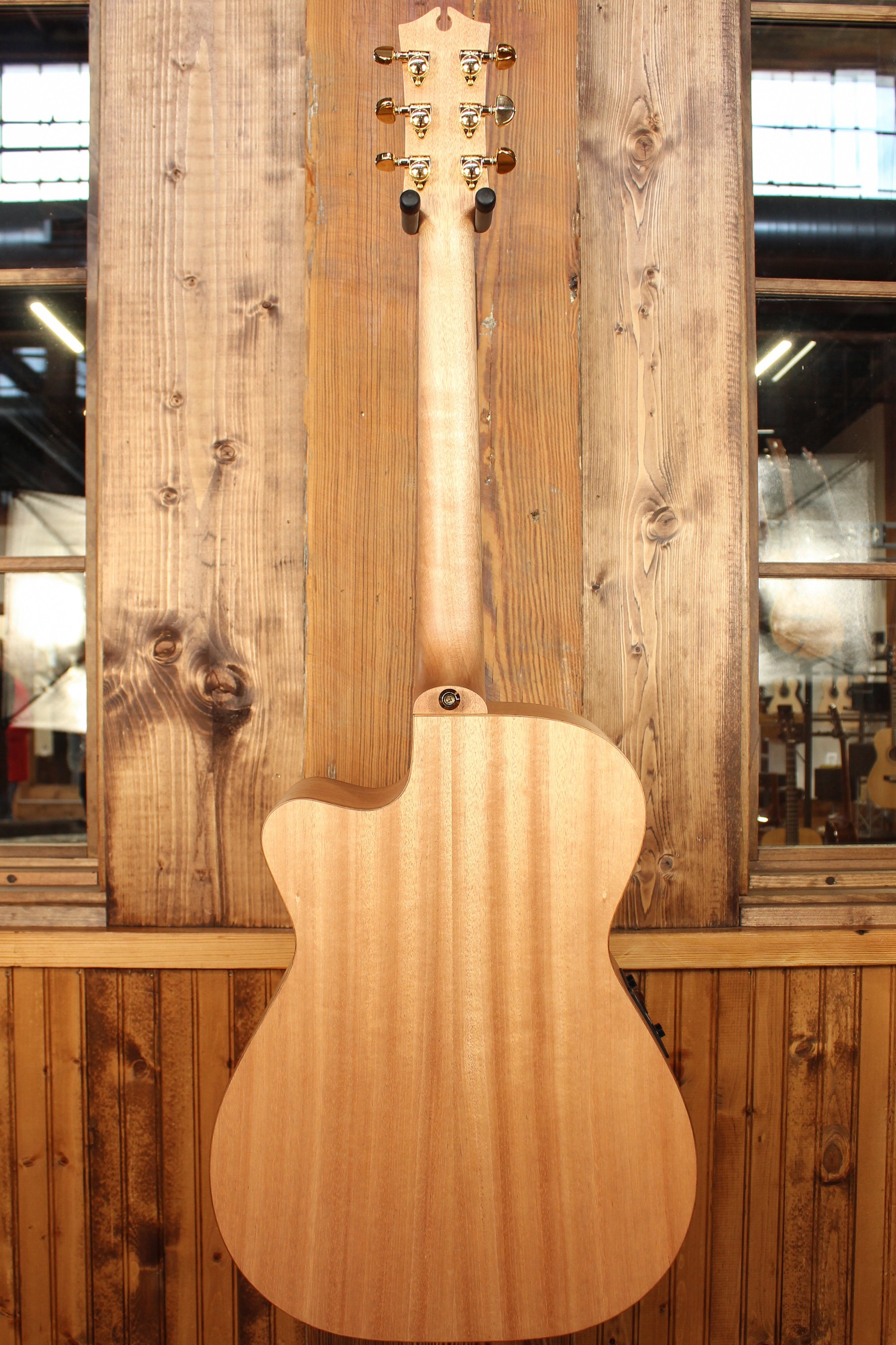Maton EBG 808C MIC FIX Michael Fix Signature Guitar Sitka & Queensland Maple w/ Cutaway - Artisan Guitars