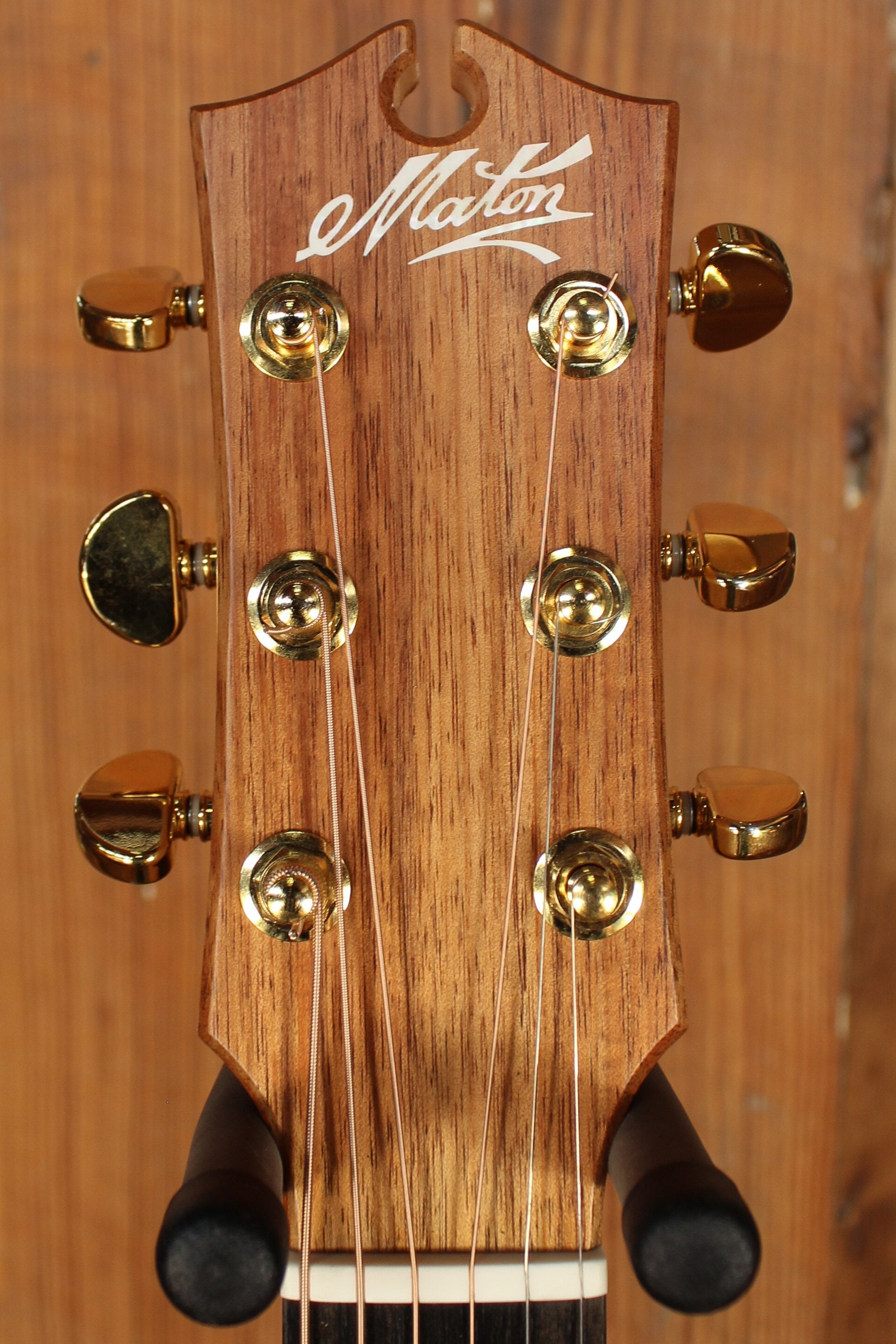 Maton EBG 808C MIC FIX Michael Fix Signature Guitar Sitka & Queensland Maple w/ Cutaway - Artisan Guitars