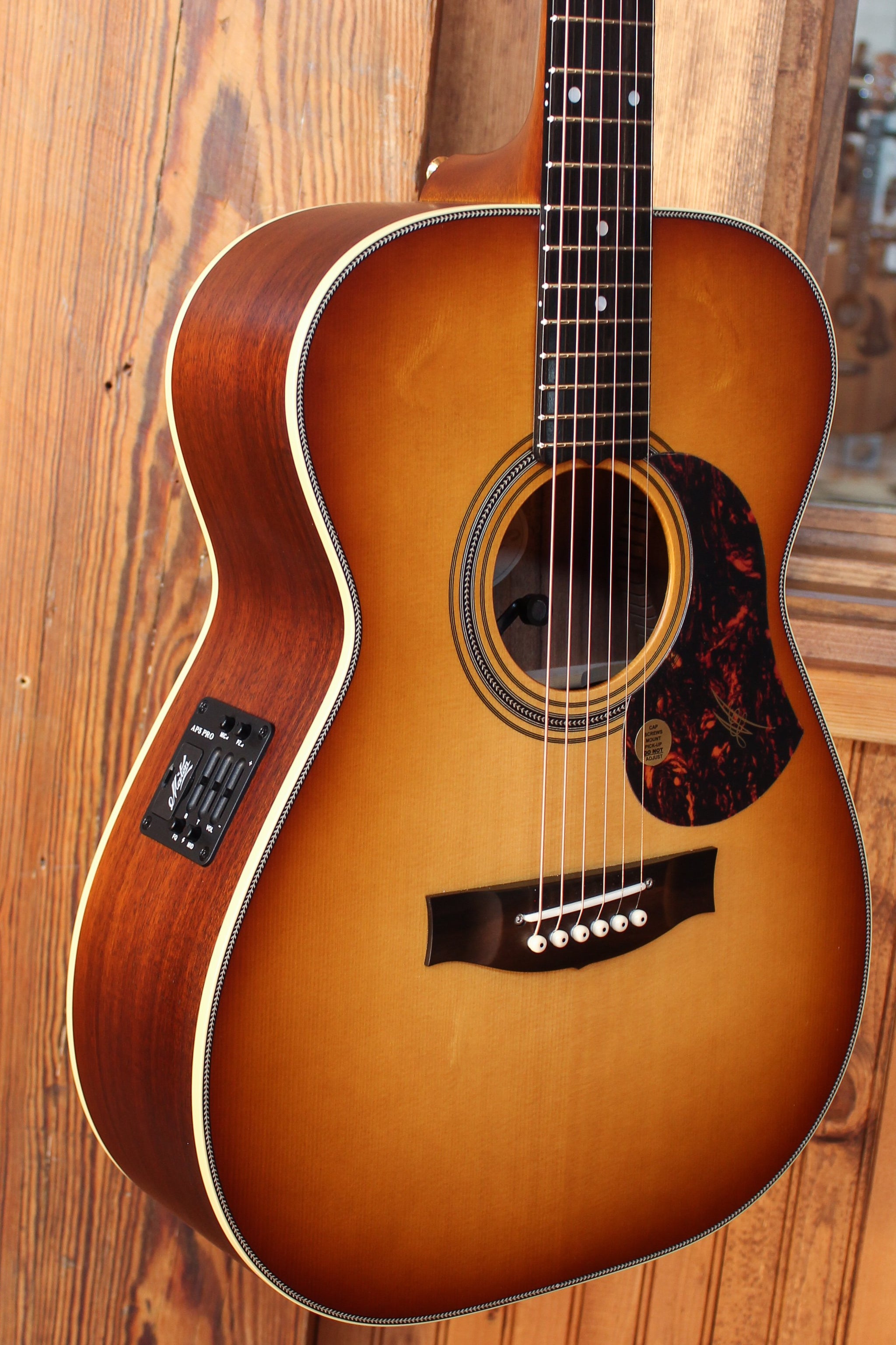 Maton Guitars EBG808 Nashville - 14183 - Artisan Guitars